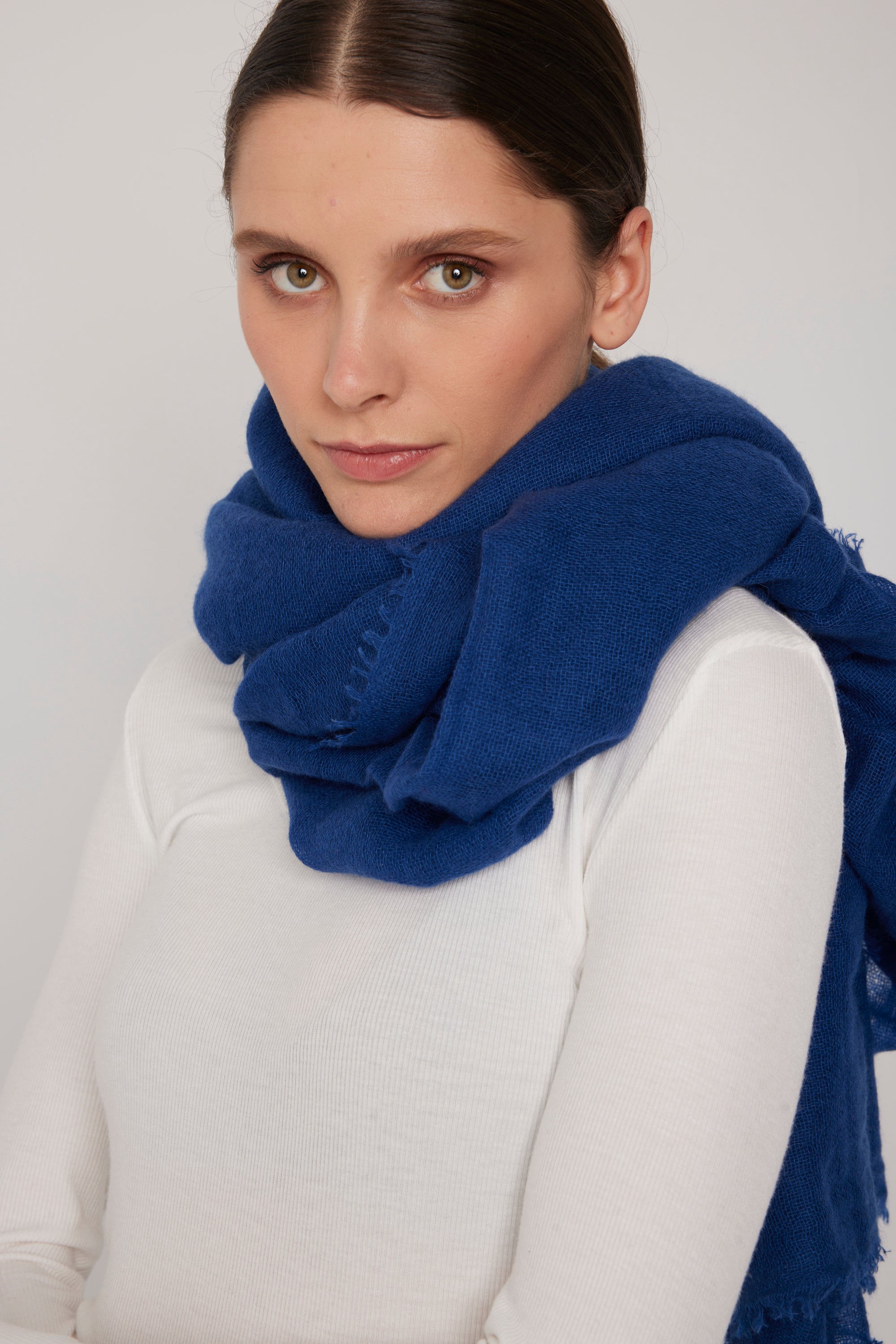 SOHO ULTRAMARINE SCARF