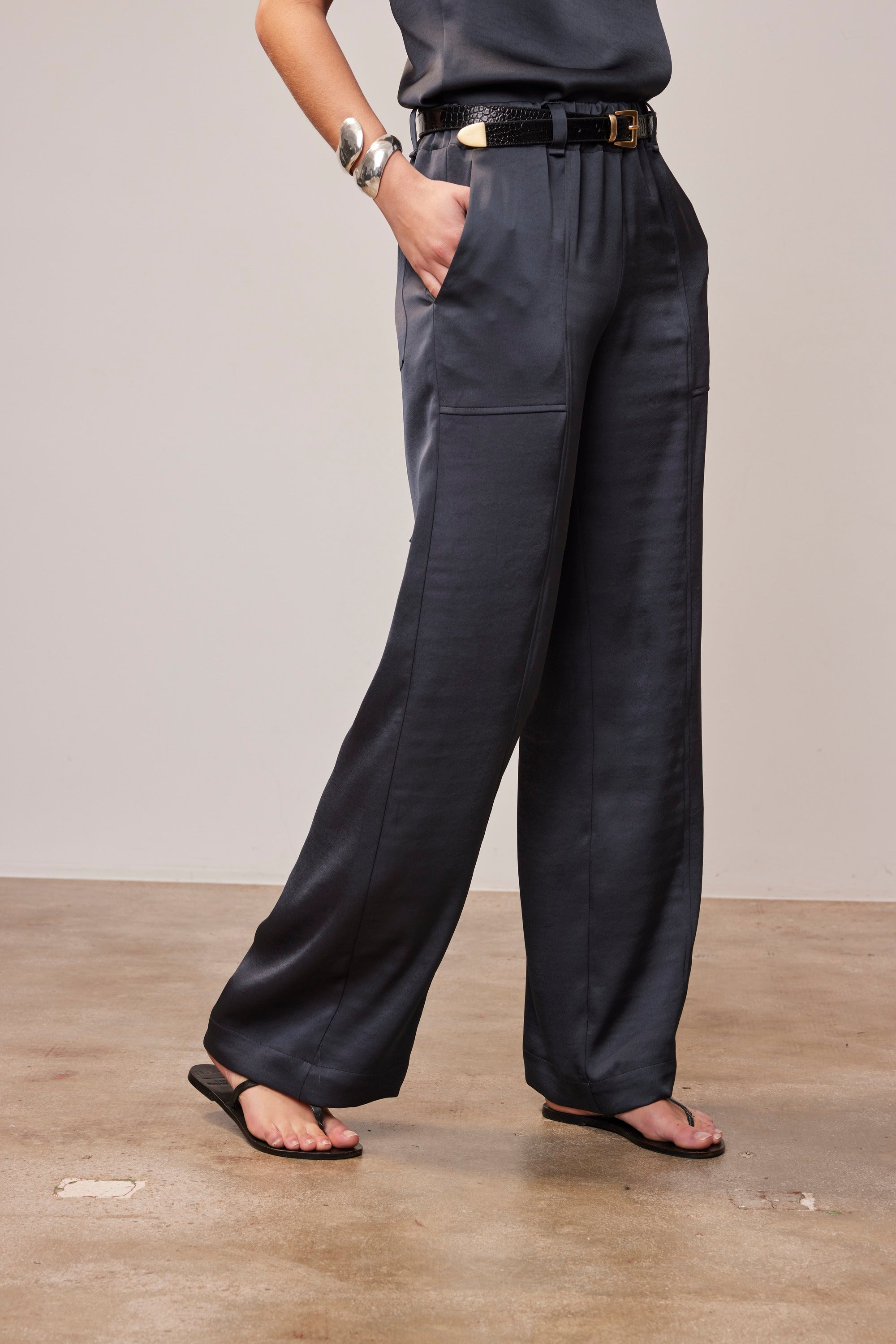 MACARENA GREY TROUSERS