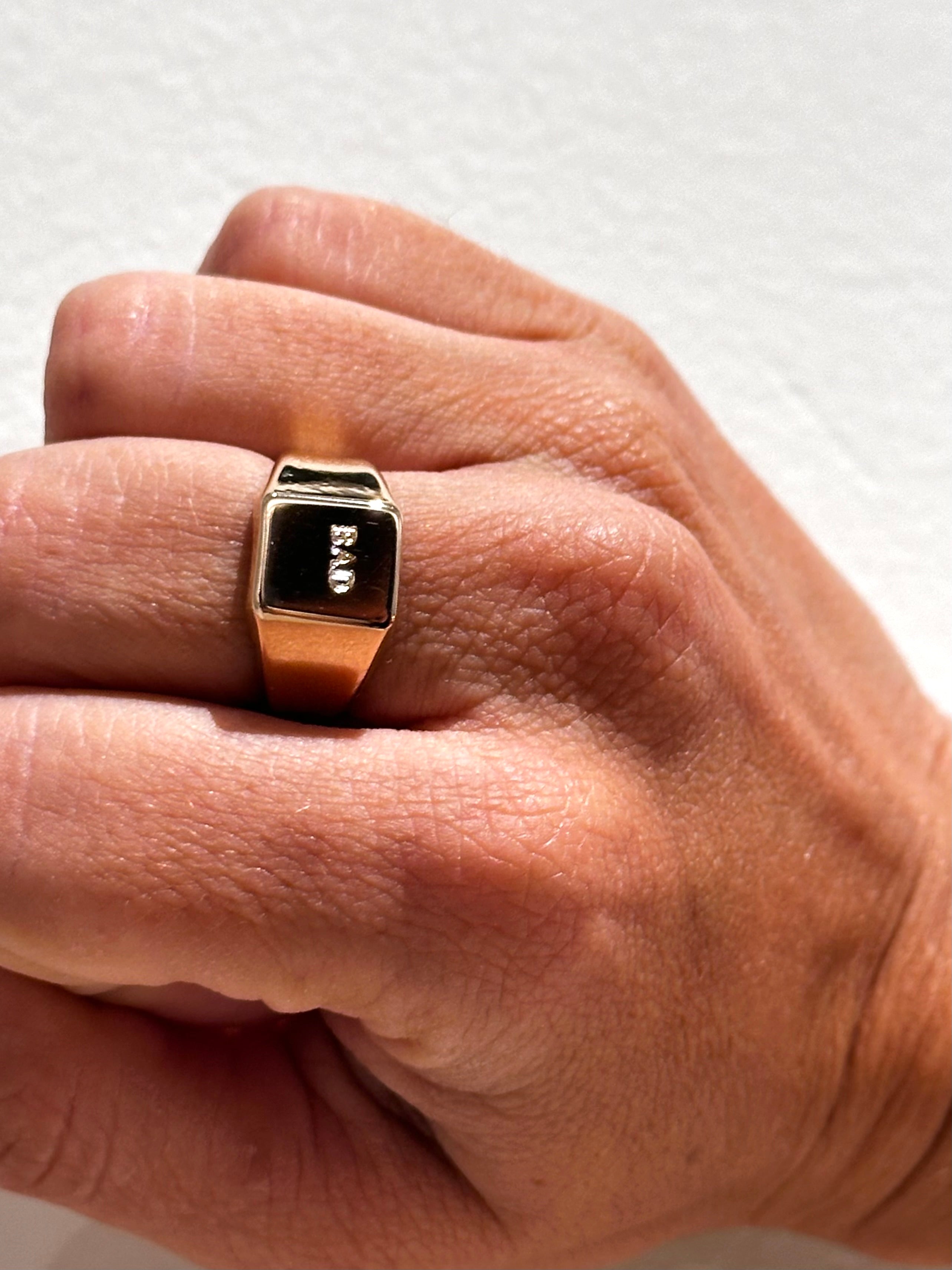 ANILLO QUEEN BAD ORO