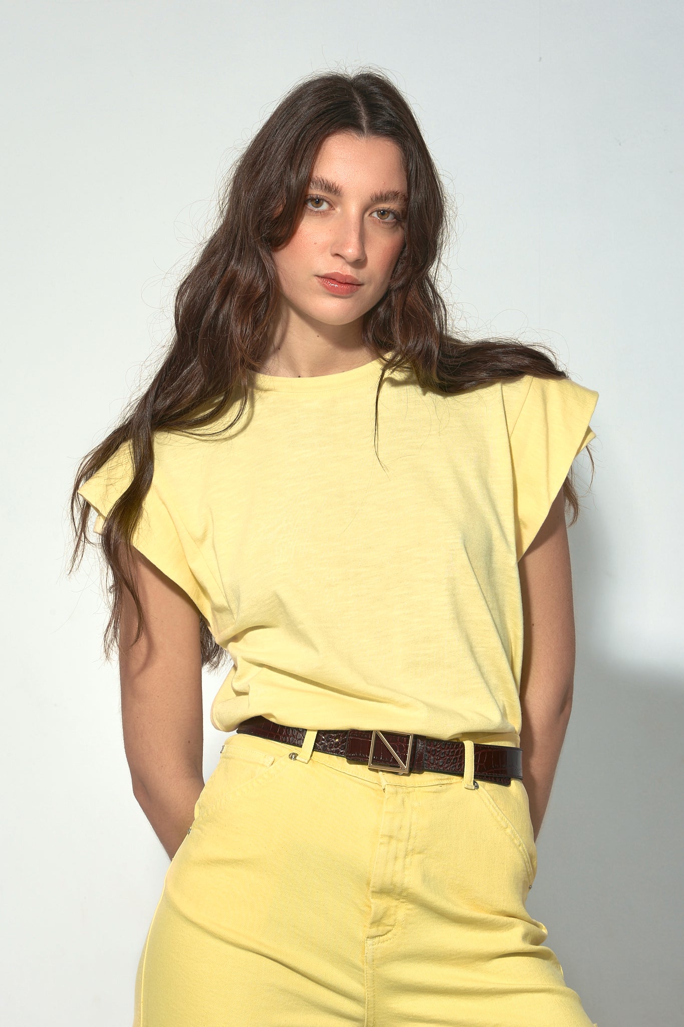 CAMISETA MANILA MANGA CORTA AMARILLO