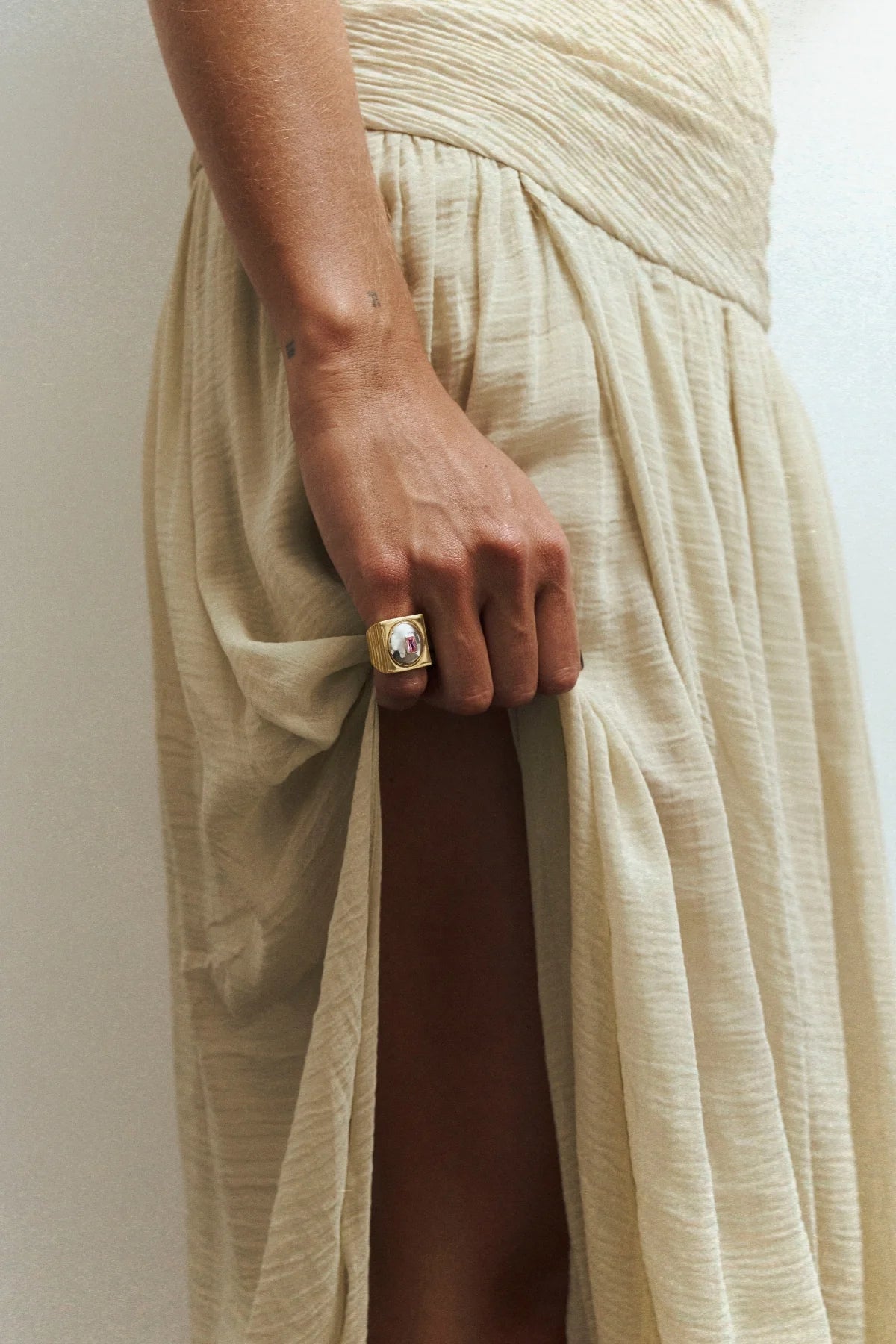 ANILLO LIA ORO