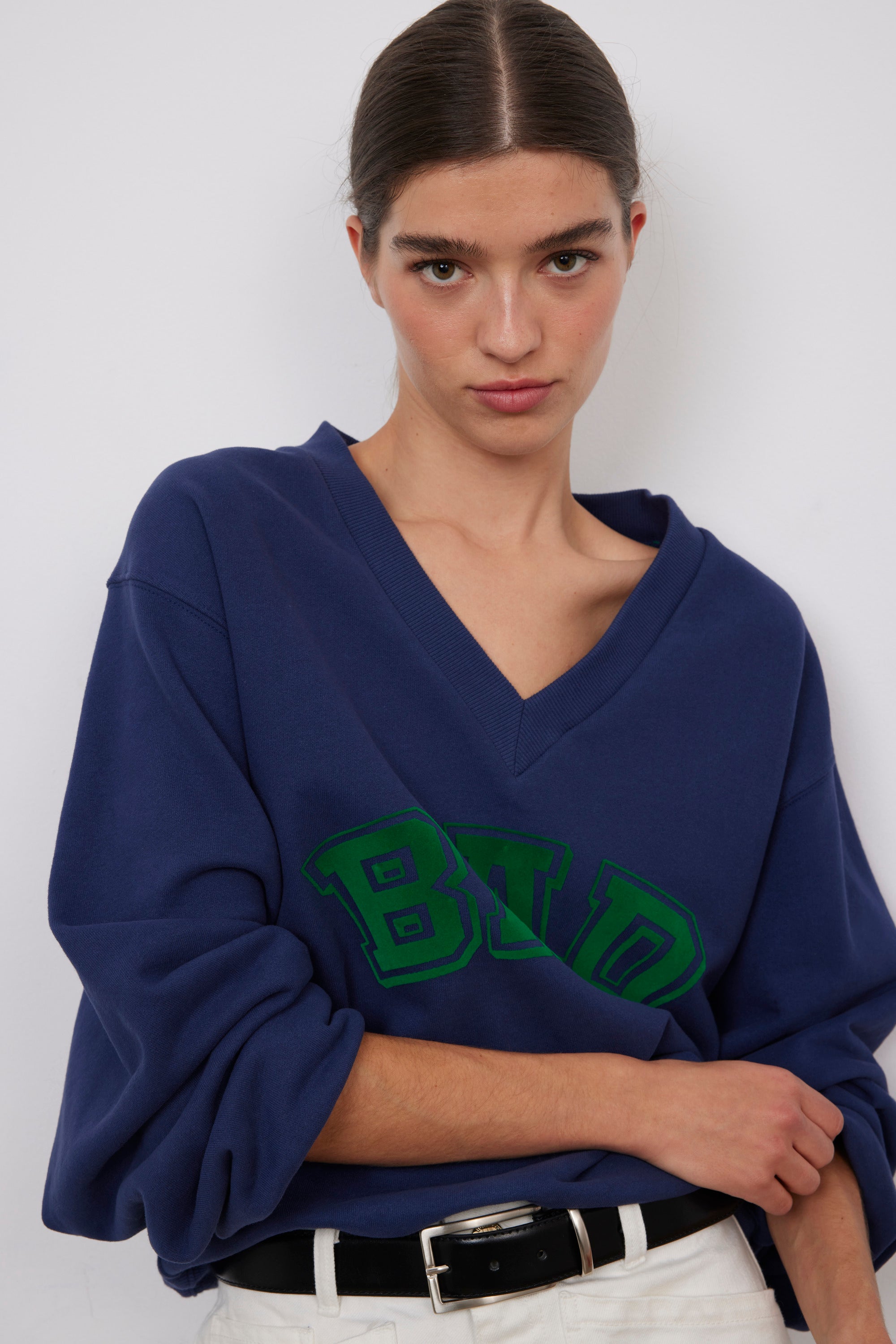 SIENNA NAVY SWEATSHIRT