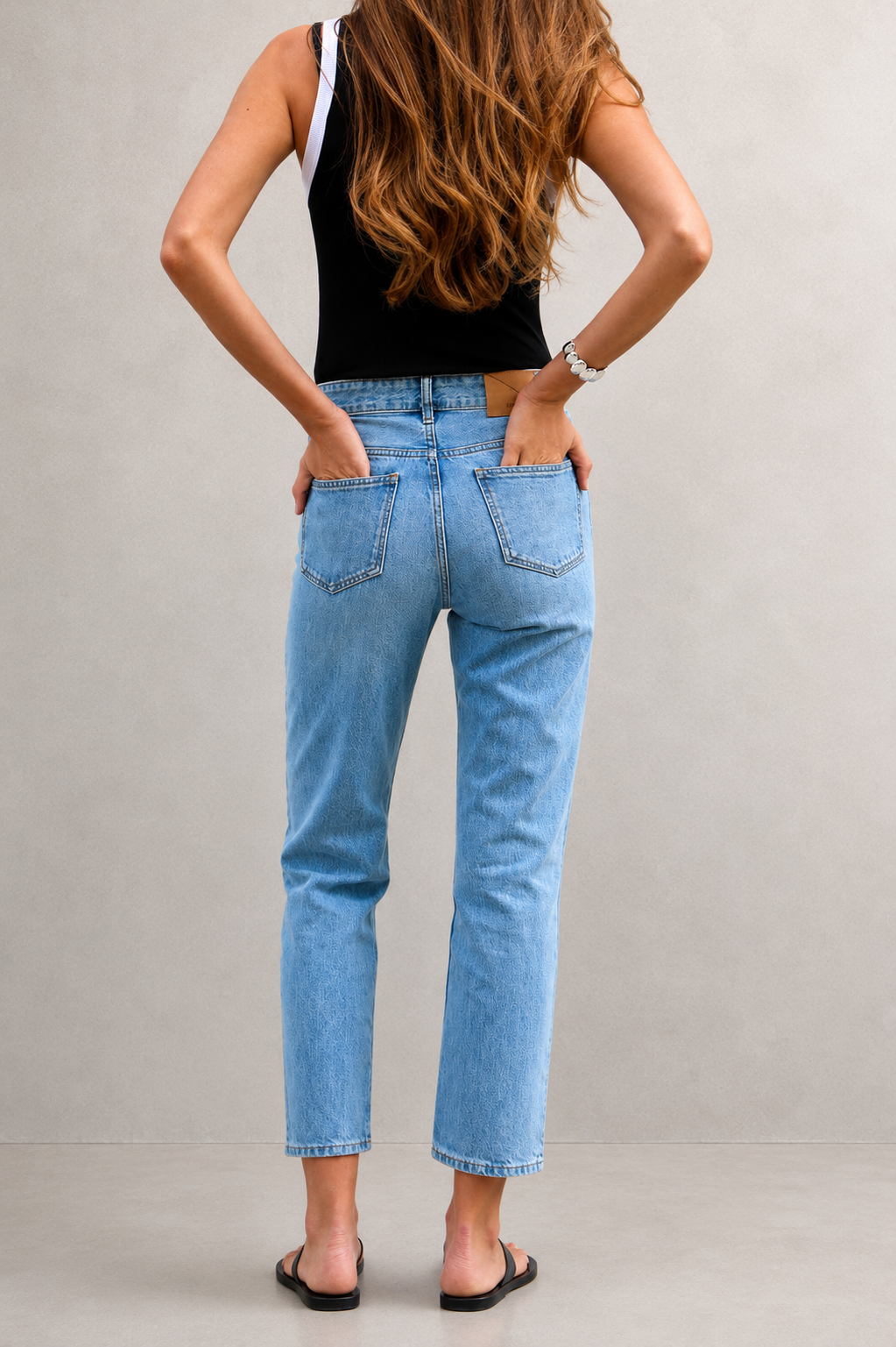 JEANS GLORIA TIRO MEDIO RECTO AZUL CLARO