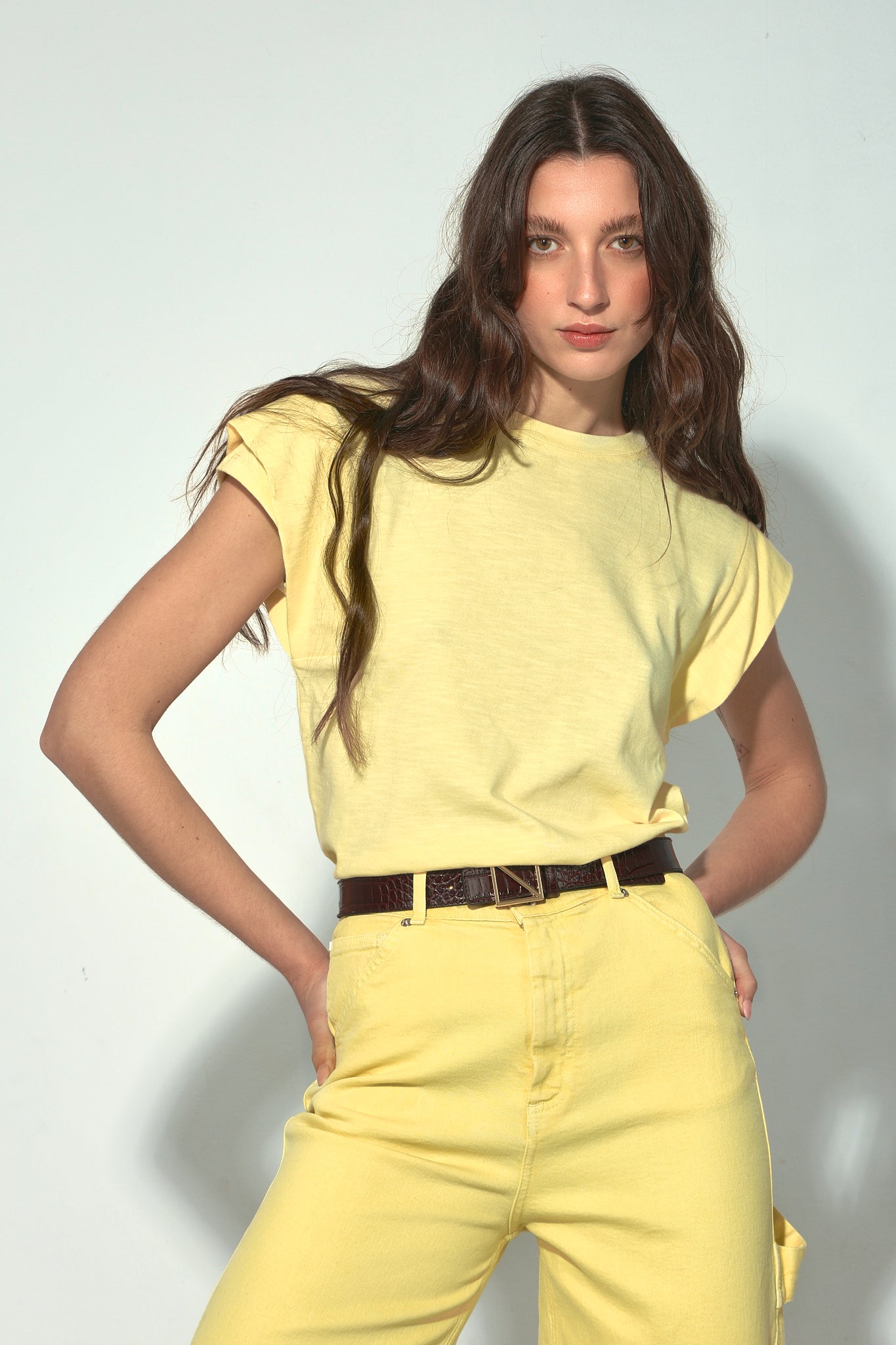 CAMISETA MANILA MANGA CORTA AMARILLO