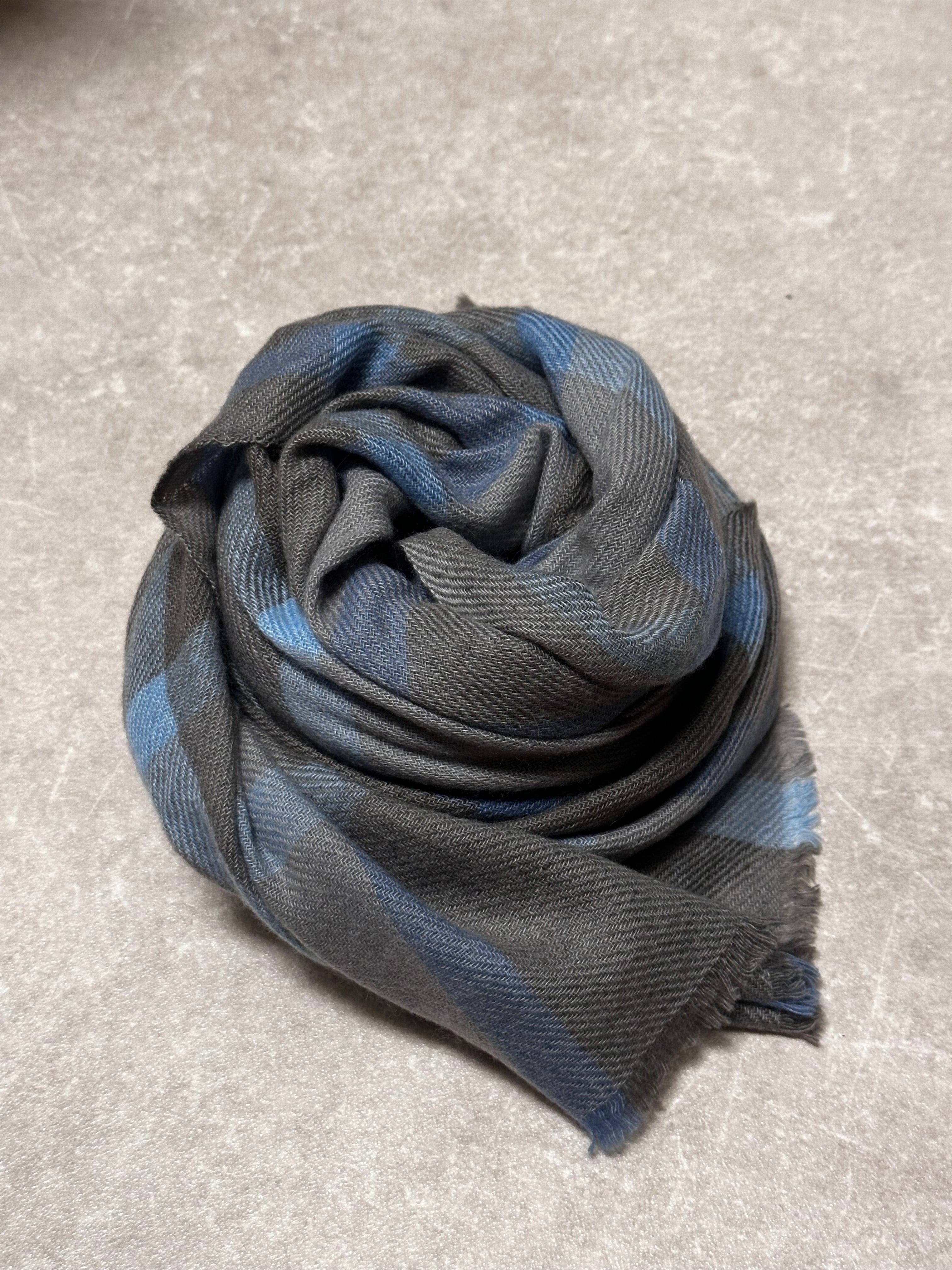 GREY & BLUE CHECKS SCARF