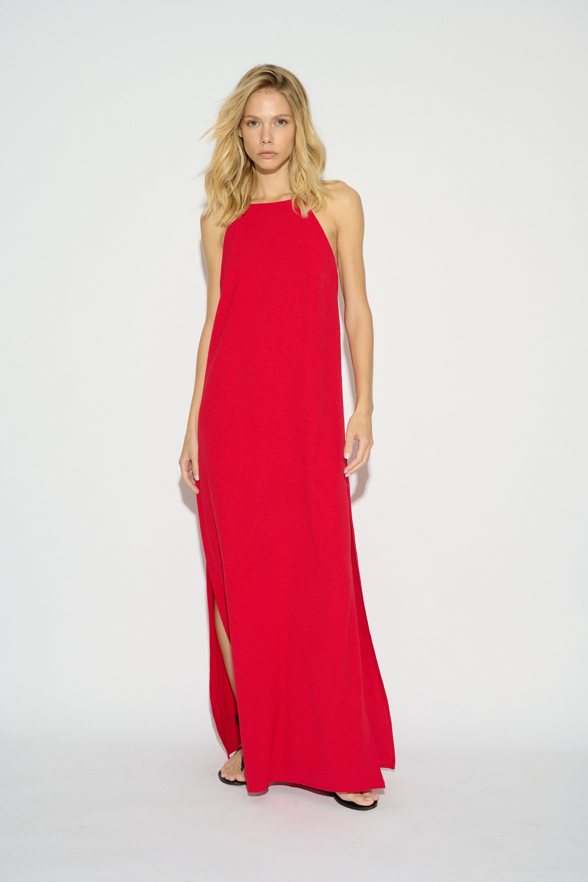 VESTIDO LEILA ESCOTE HALTER ROJO