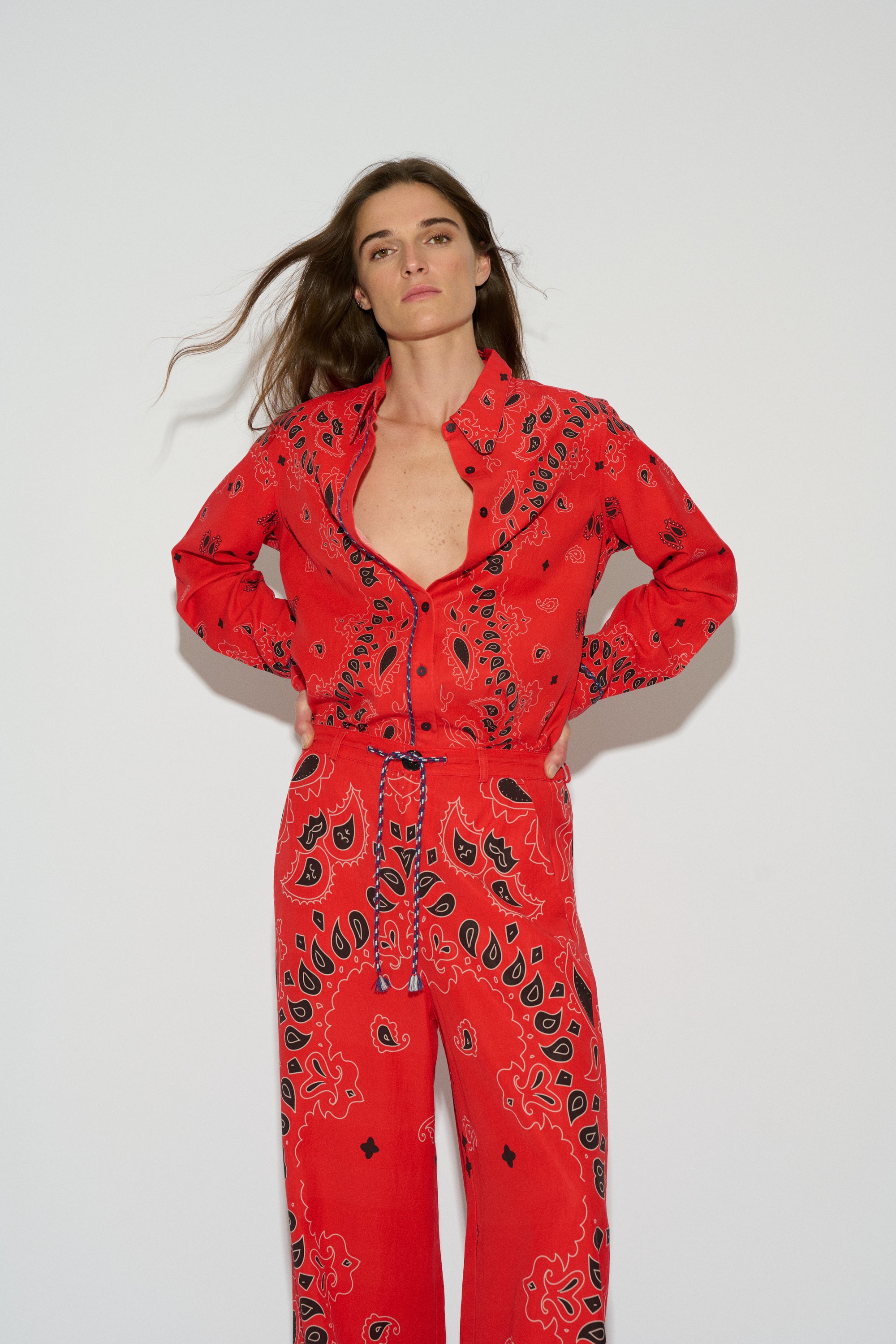 NALA SHIRT WITH PRINTED LAPEL COLLAR IN RED