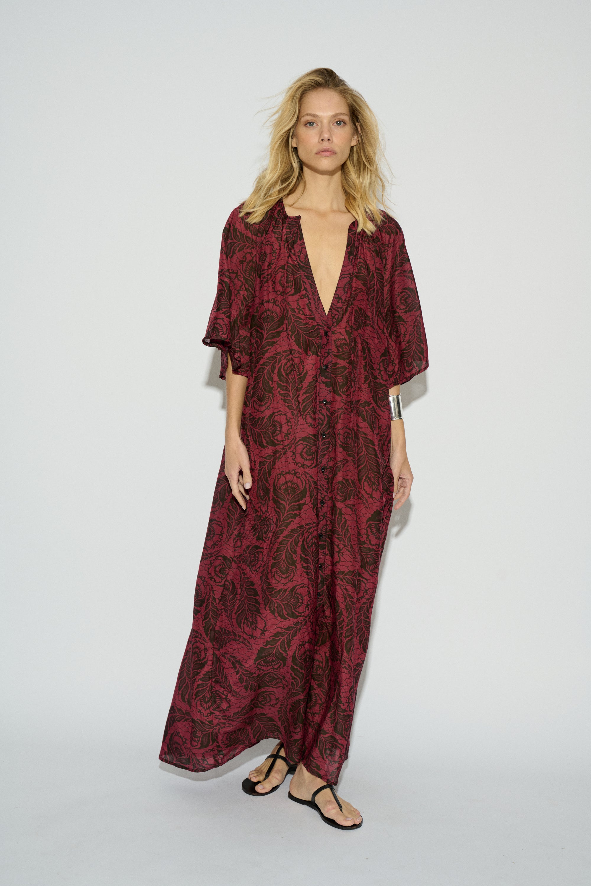 VESTIDO MARIONA OVERSIZE LARGO ESTAMPADO BURDEOS