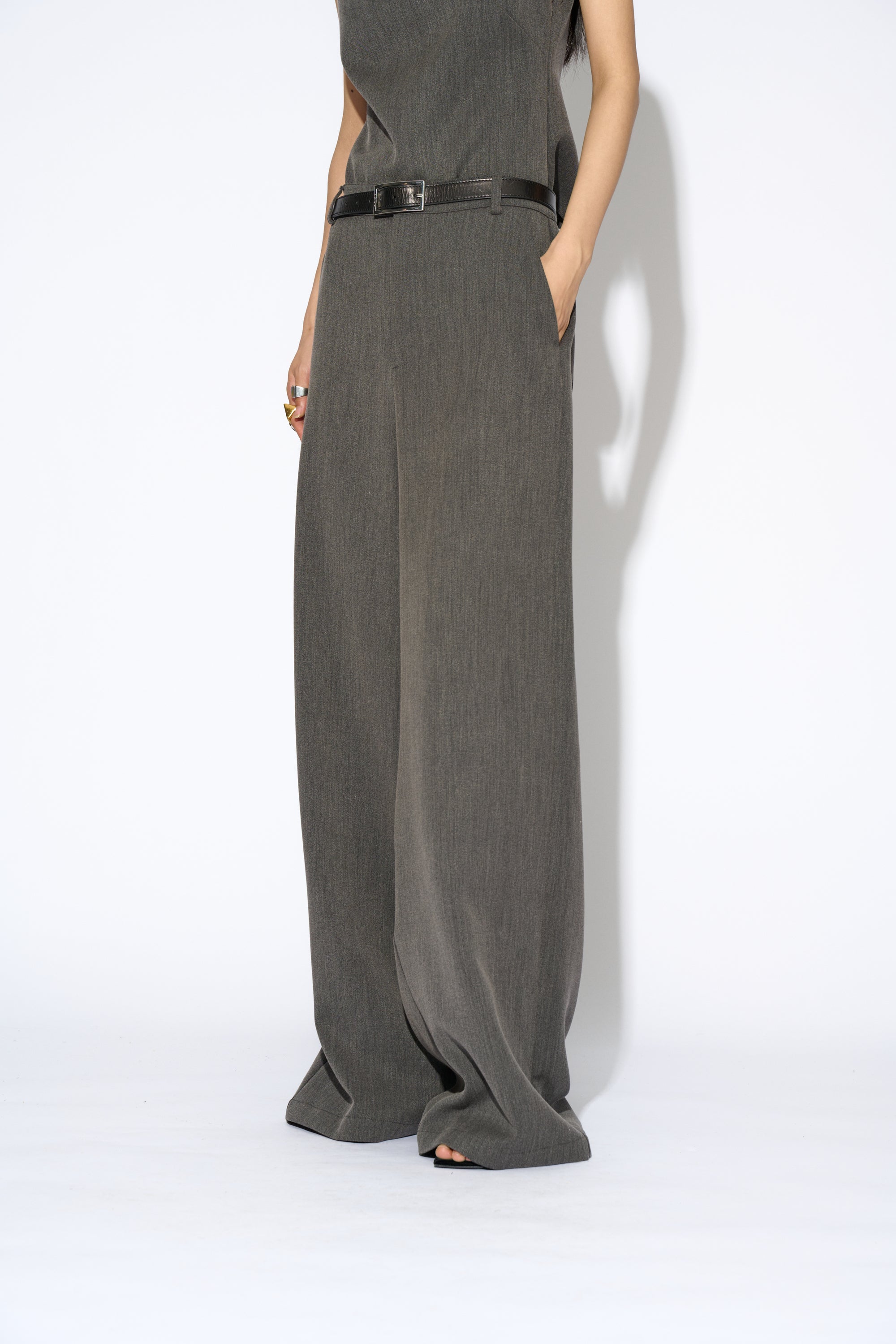PANTALÓN ALMU RECTO GRIS