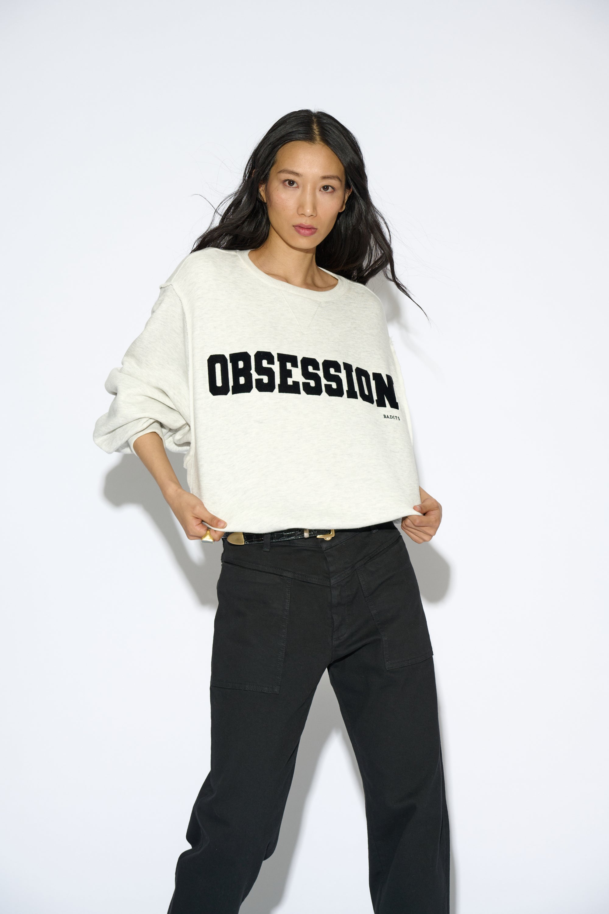 SUDADERA OBSESSION CUELLO REDONDO GRIS