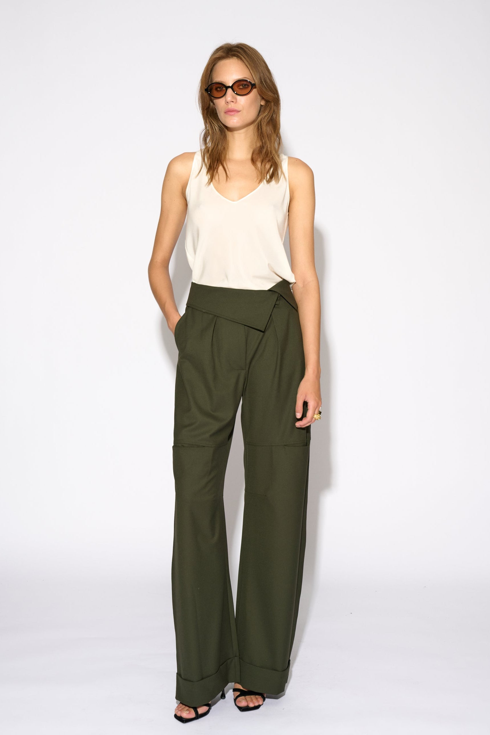 PANTALÓN CONSTANZA CINTURILLA KHAKI