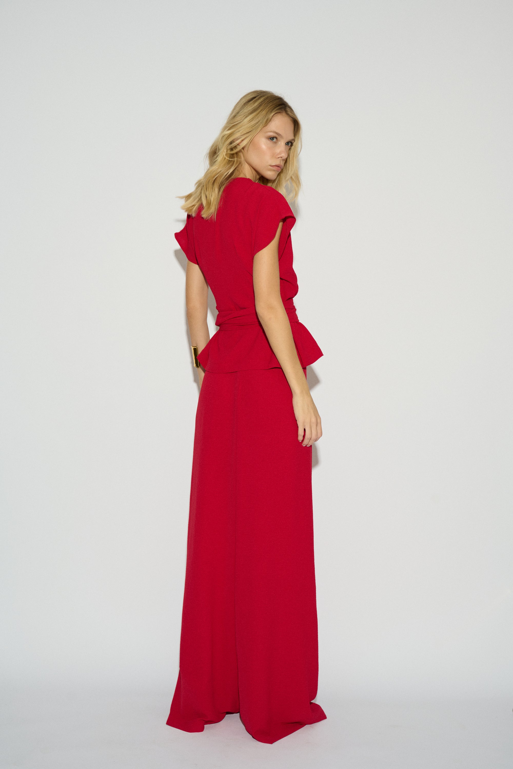 RED PALAZZO LOOK