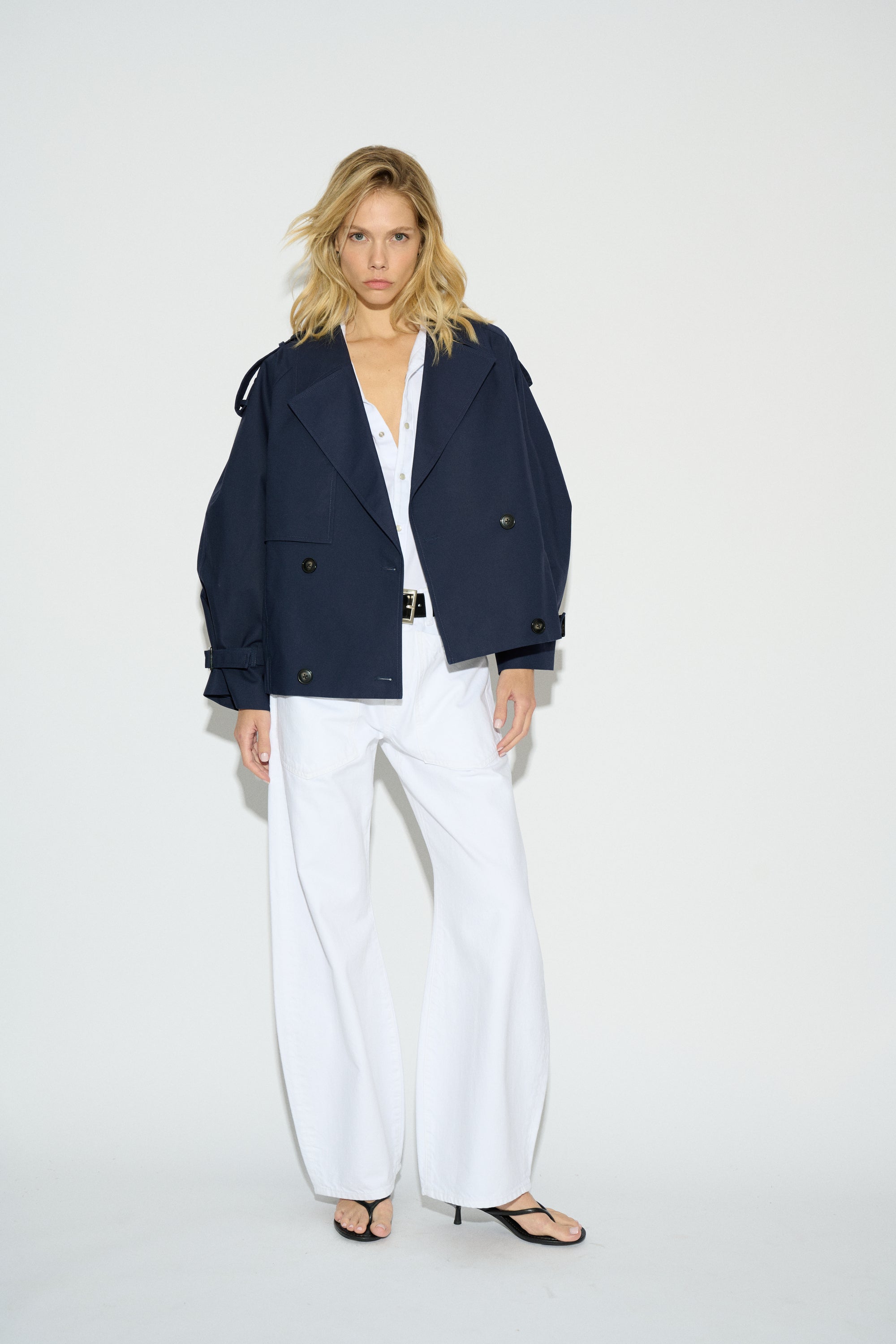 GABARDINA ELLIE CORTA CUELLO SOLAPA NAVY