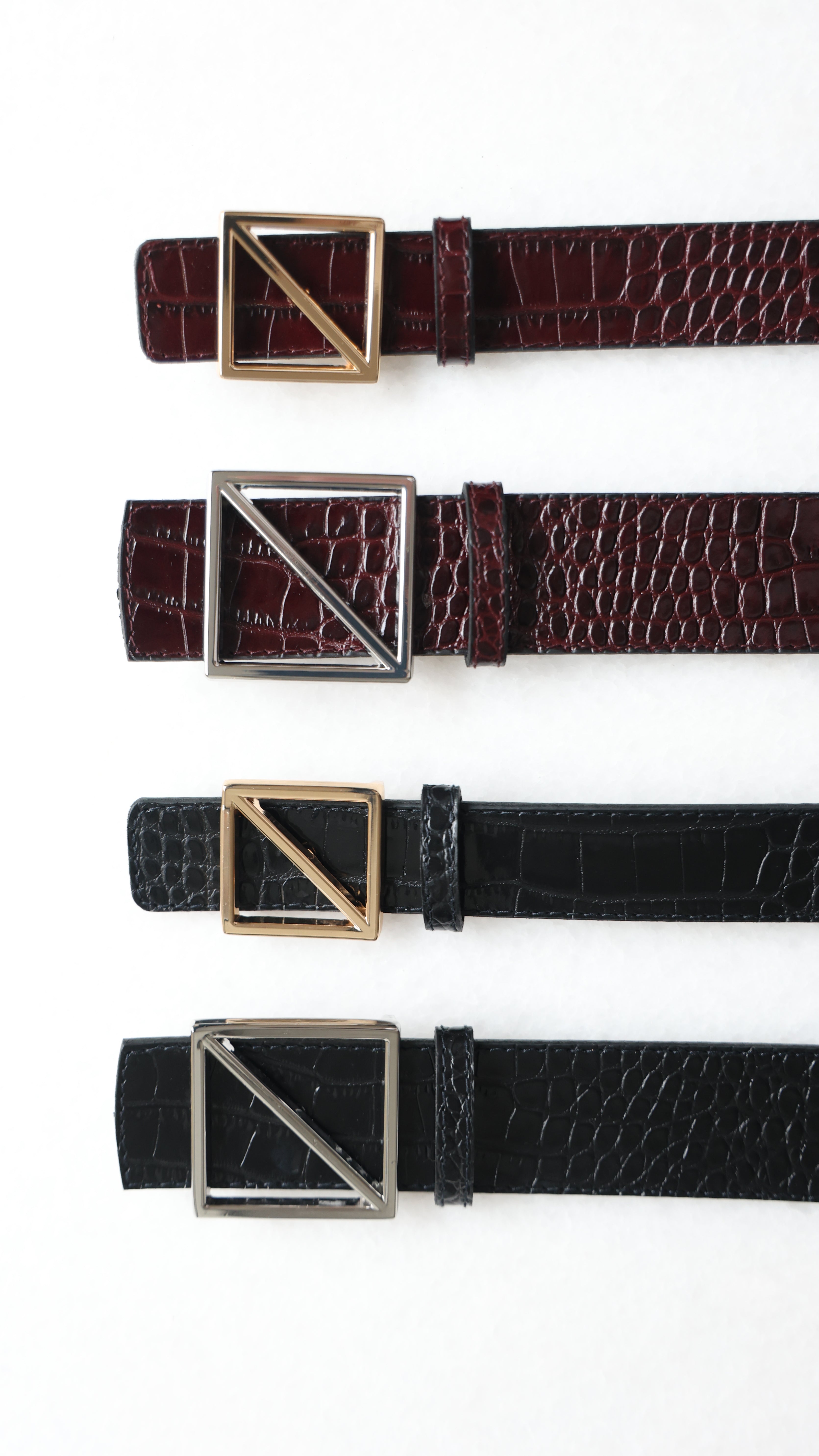 CINTURÓN COCO PIEL NEGRO DORADO