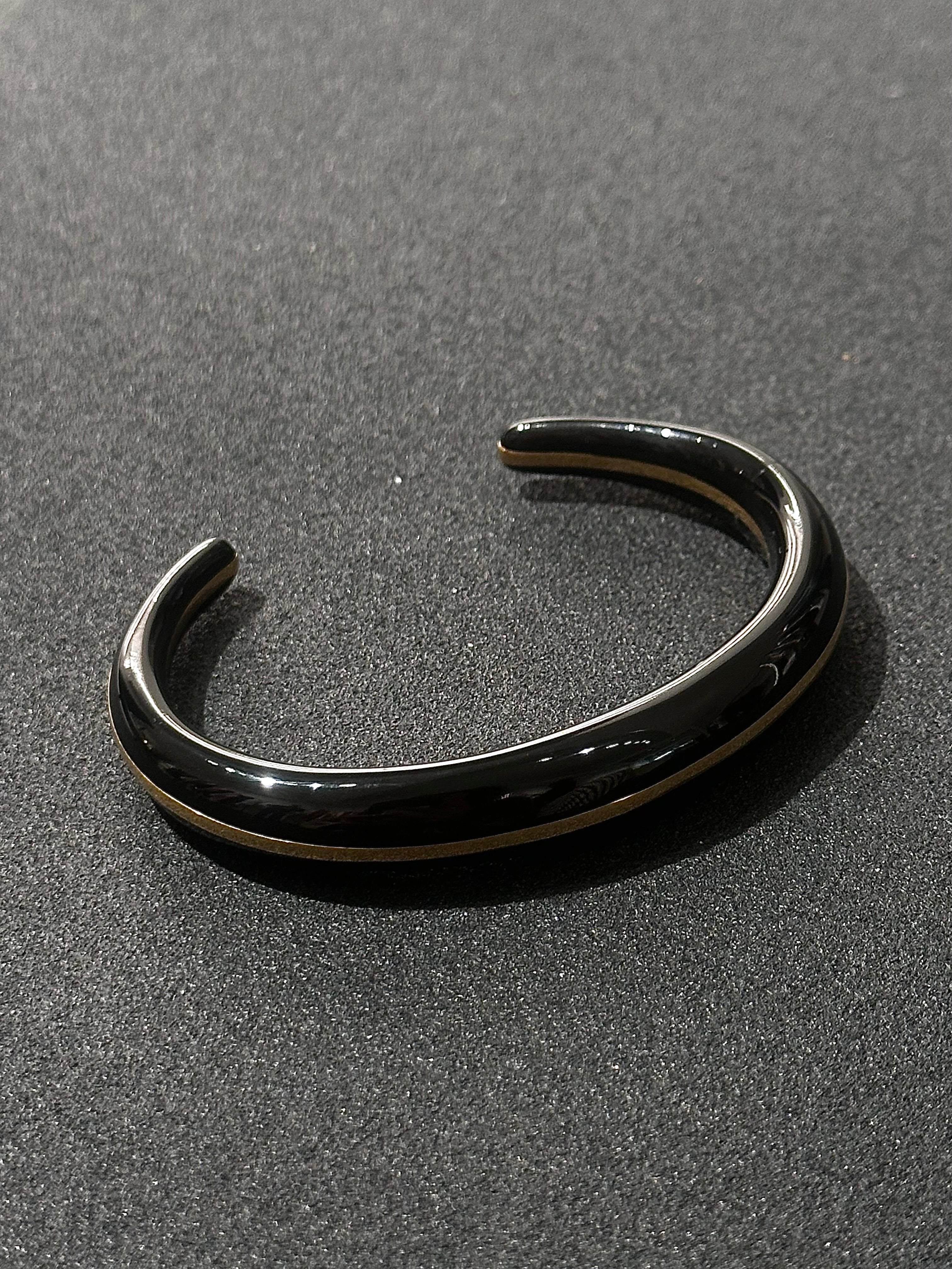 PLAIN BLACK BRACELET