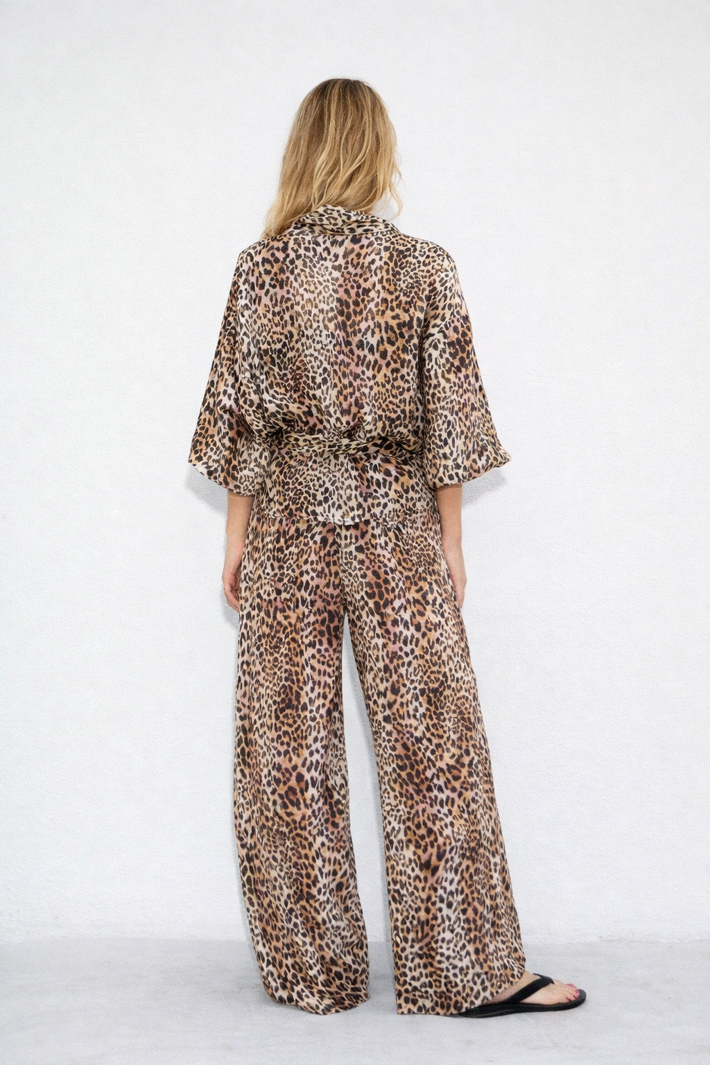 TOP CUARZO LEOPARDO MARRÓN