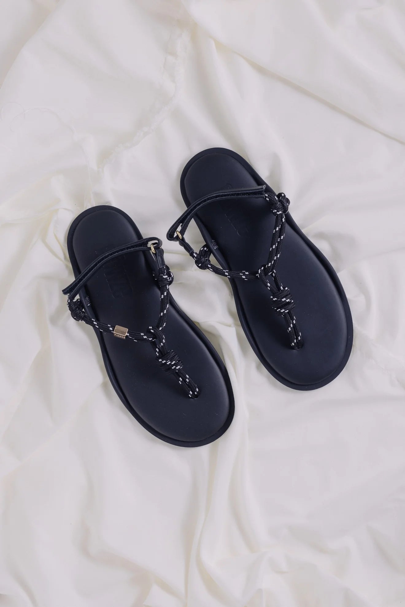 SANDALIA PLANA FLO MONOCOLOR BLUE