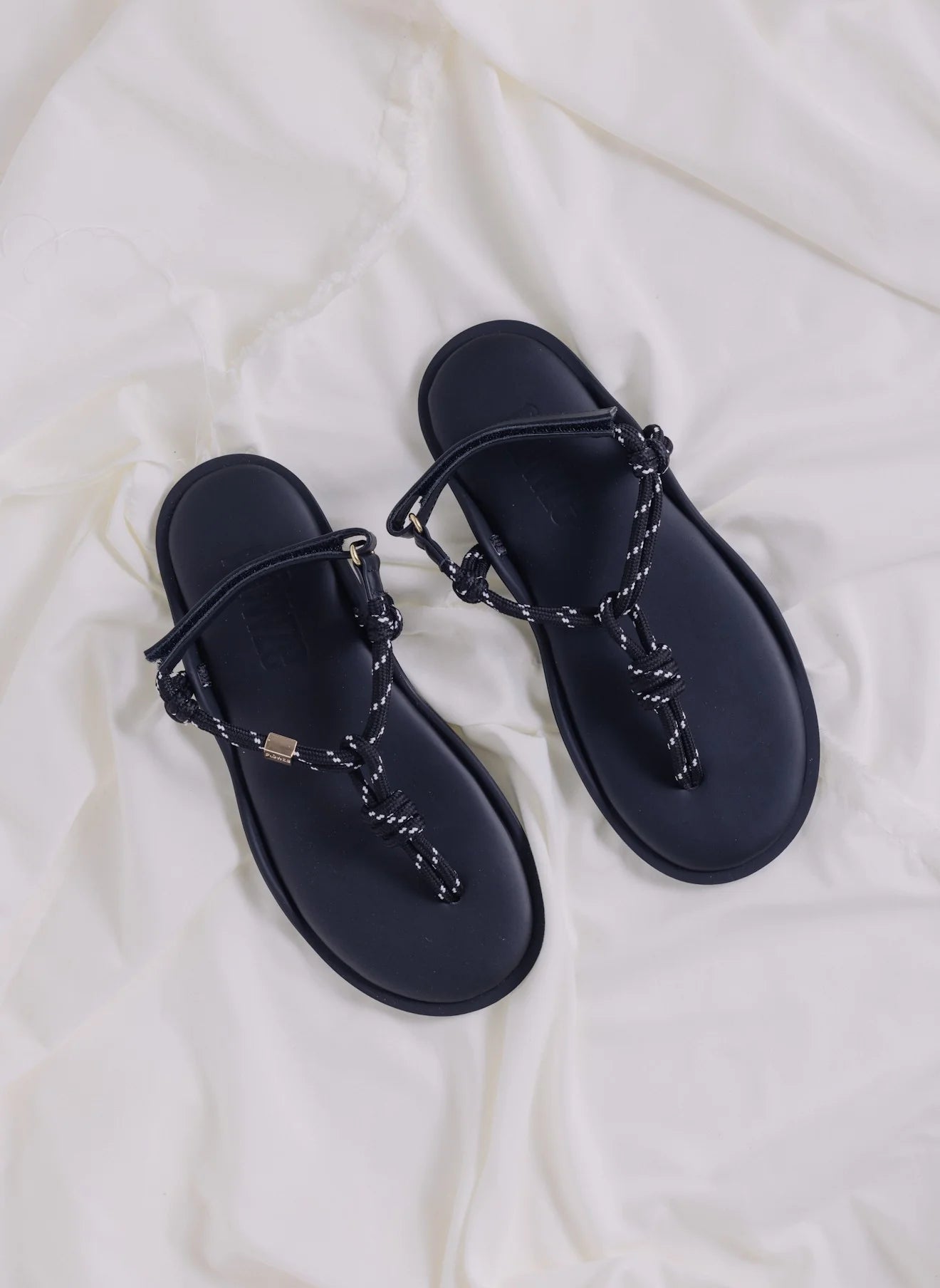 SANDALIA PLANA FLO MONOCOLOR BLUE