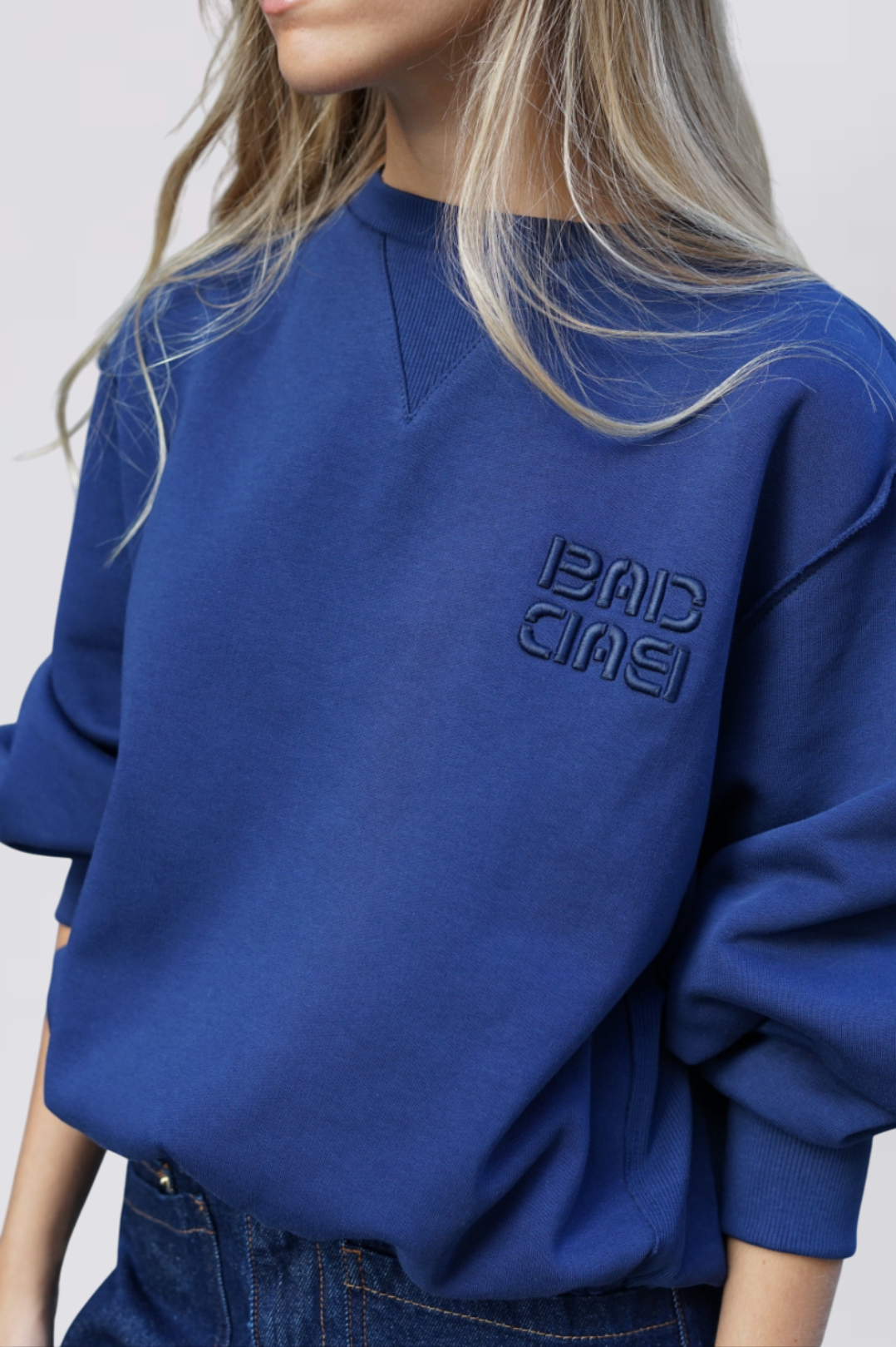 ELSA NAVY SWEATSHIRT