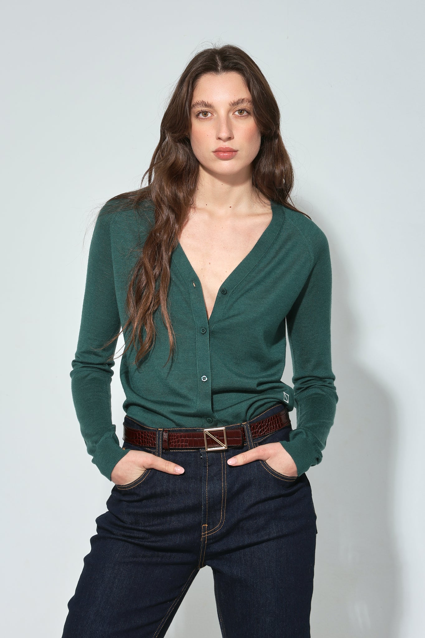 CARDIGAN CLARA CUELLO PICO VERDE