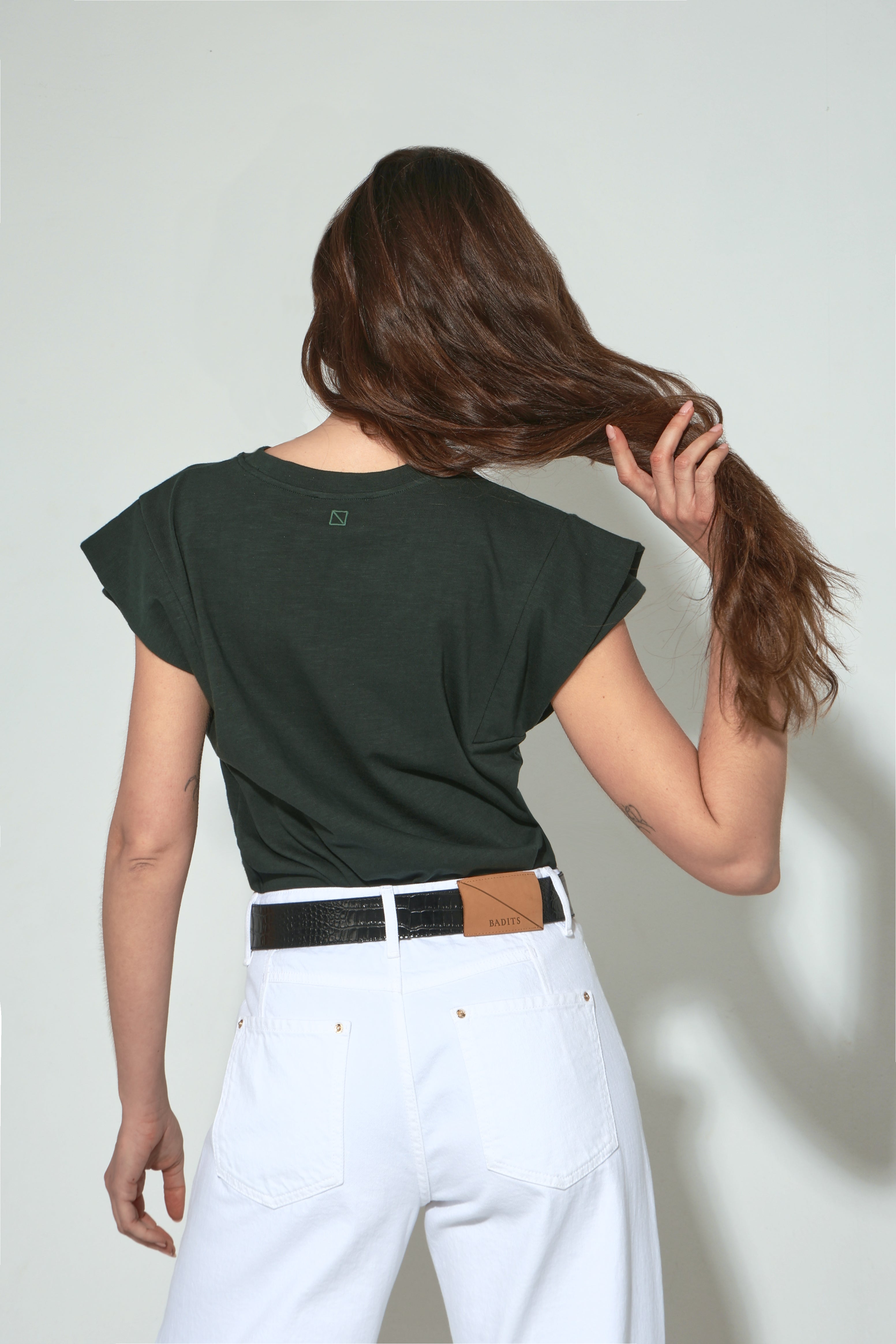 CAMISETA MANILA MANGA CORTA VERDE OSCURO