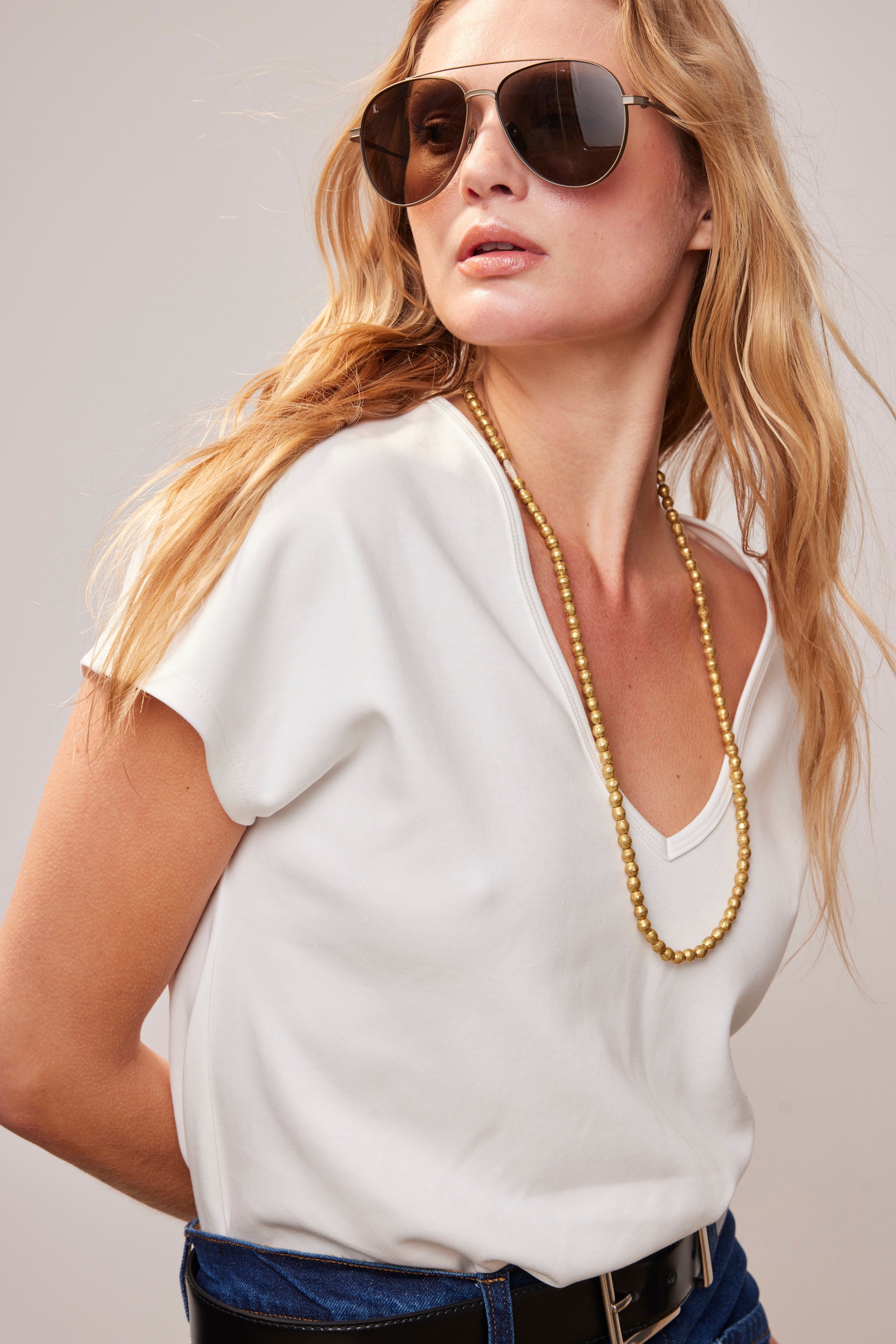 GOLDEN BOLD NECKLACE