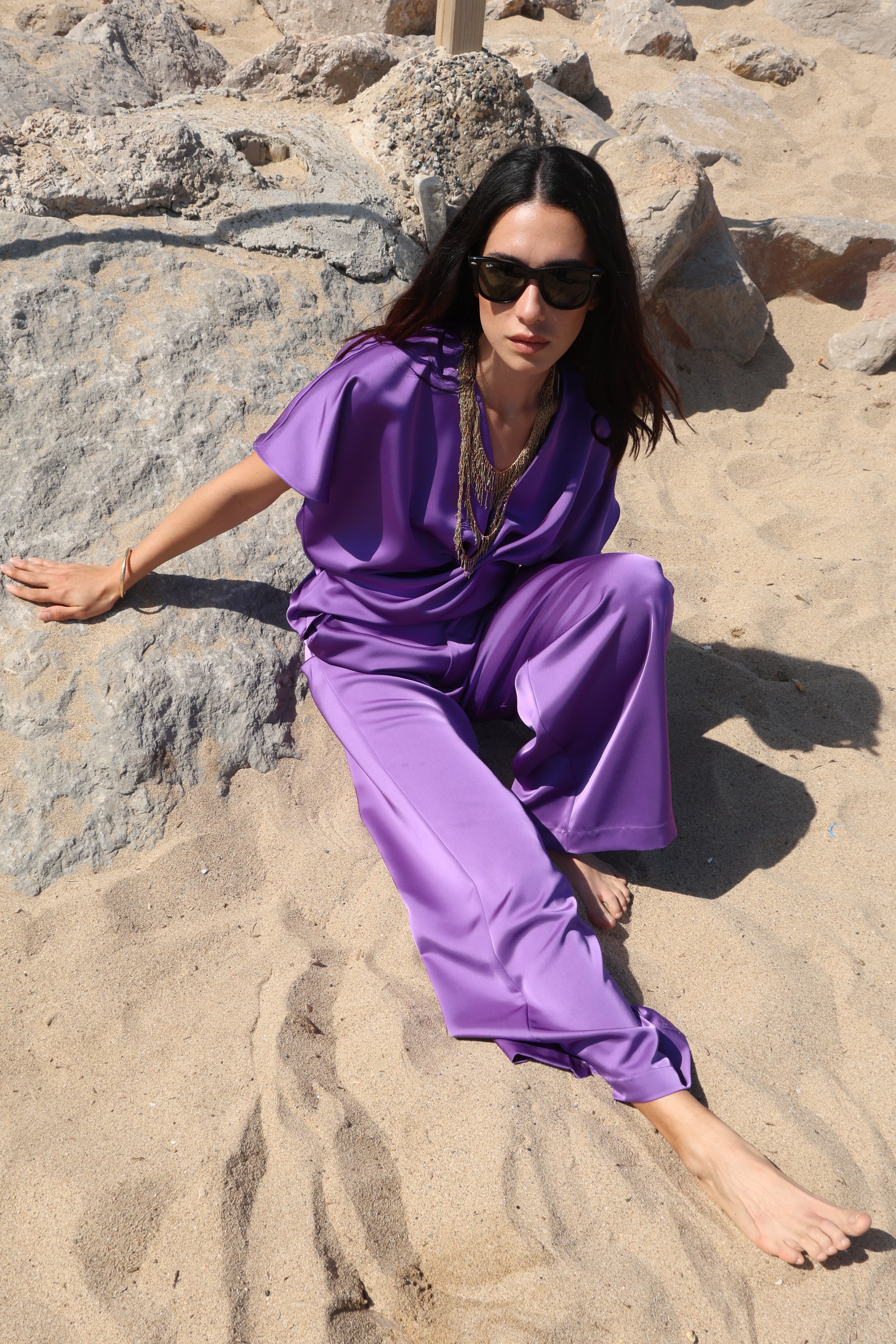 PANTALÓN JOANNE SATÉN MORADO