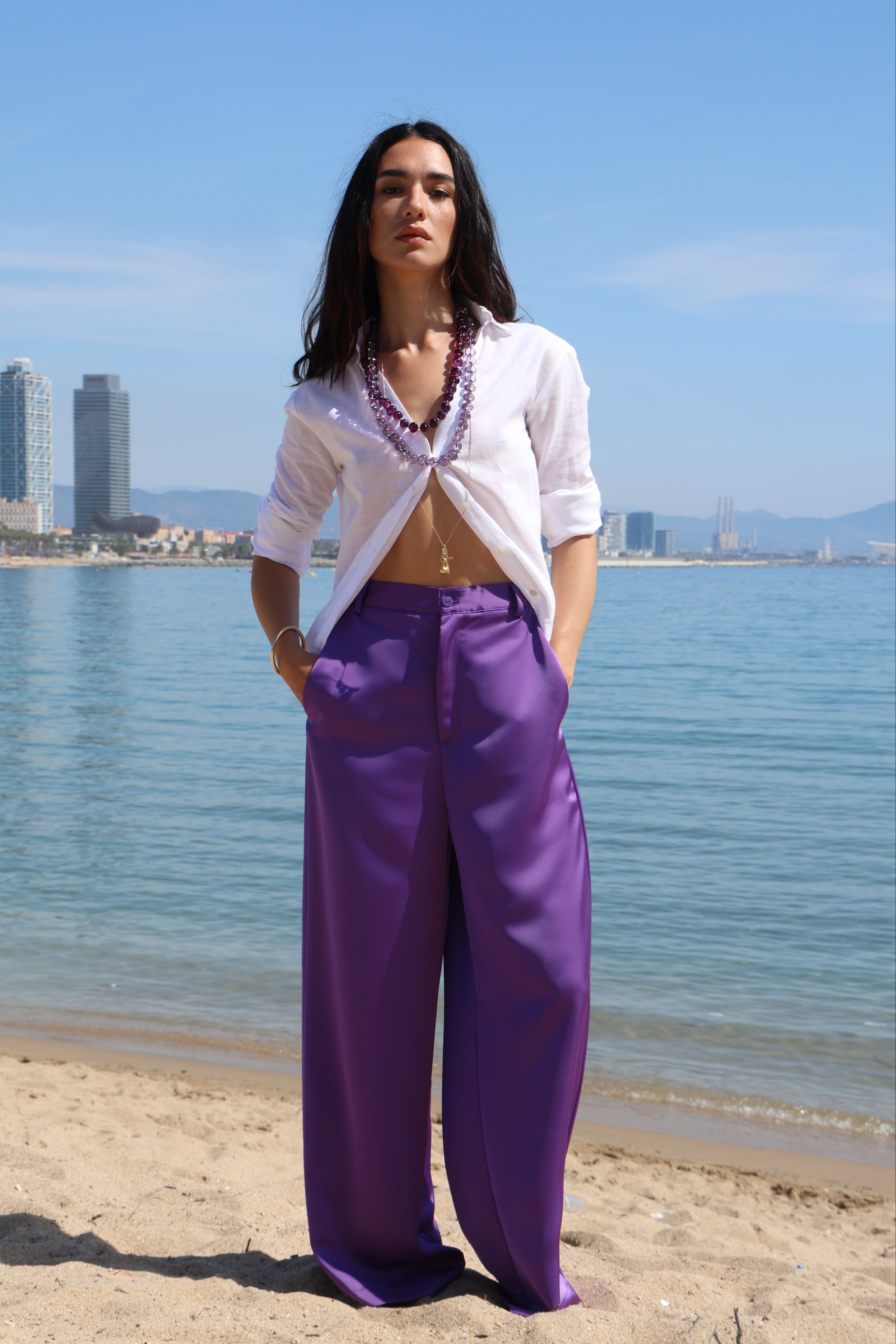 PANTALÓN JOANNE SATÉN MORADO