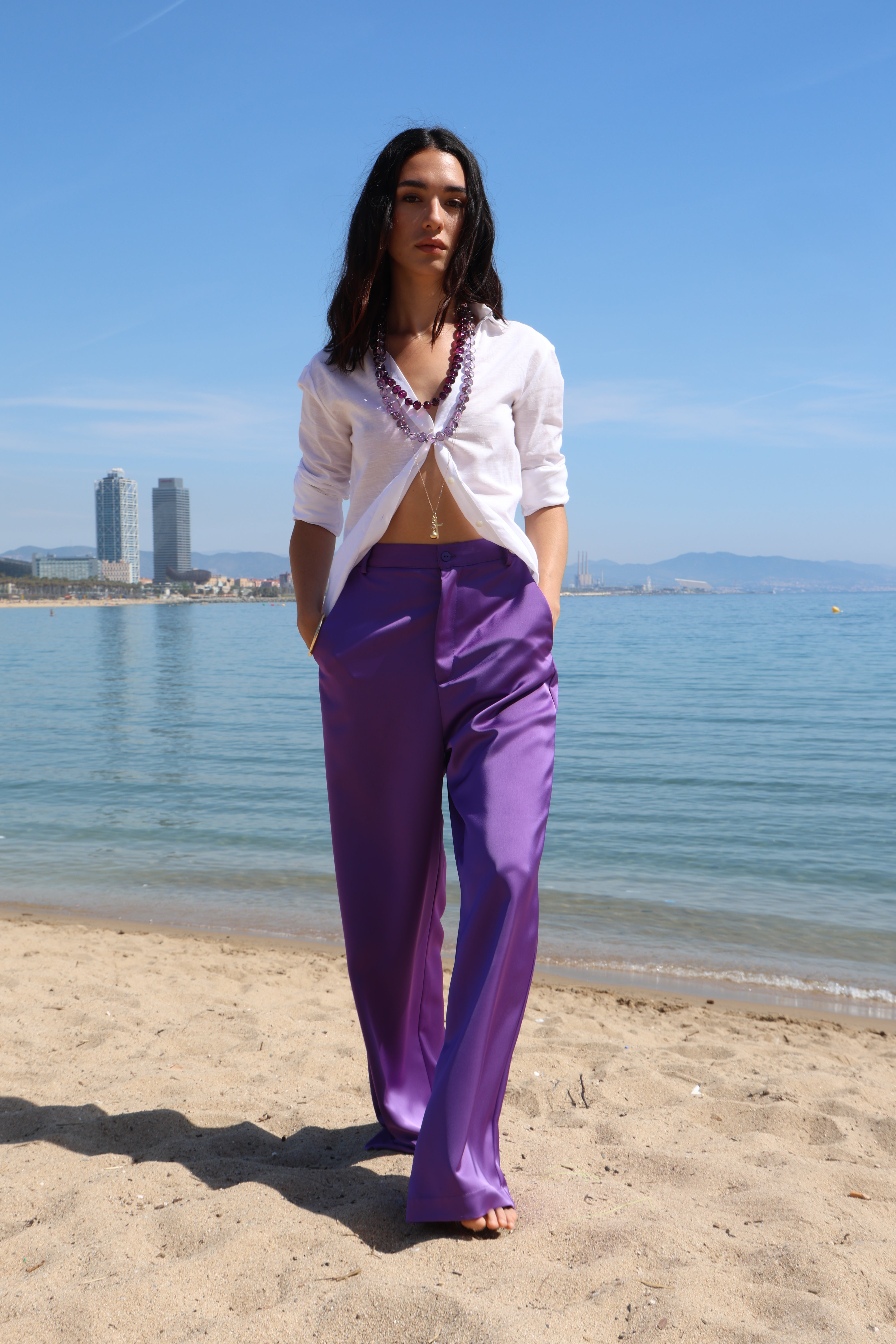 PANTALÓN JOANNE SATÉN MORADO