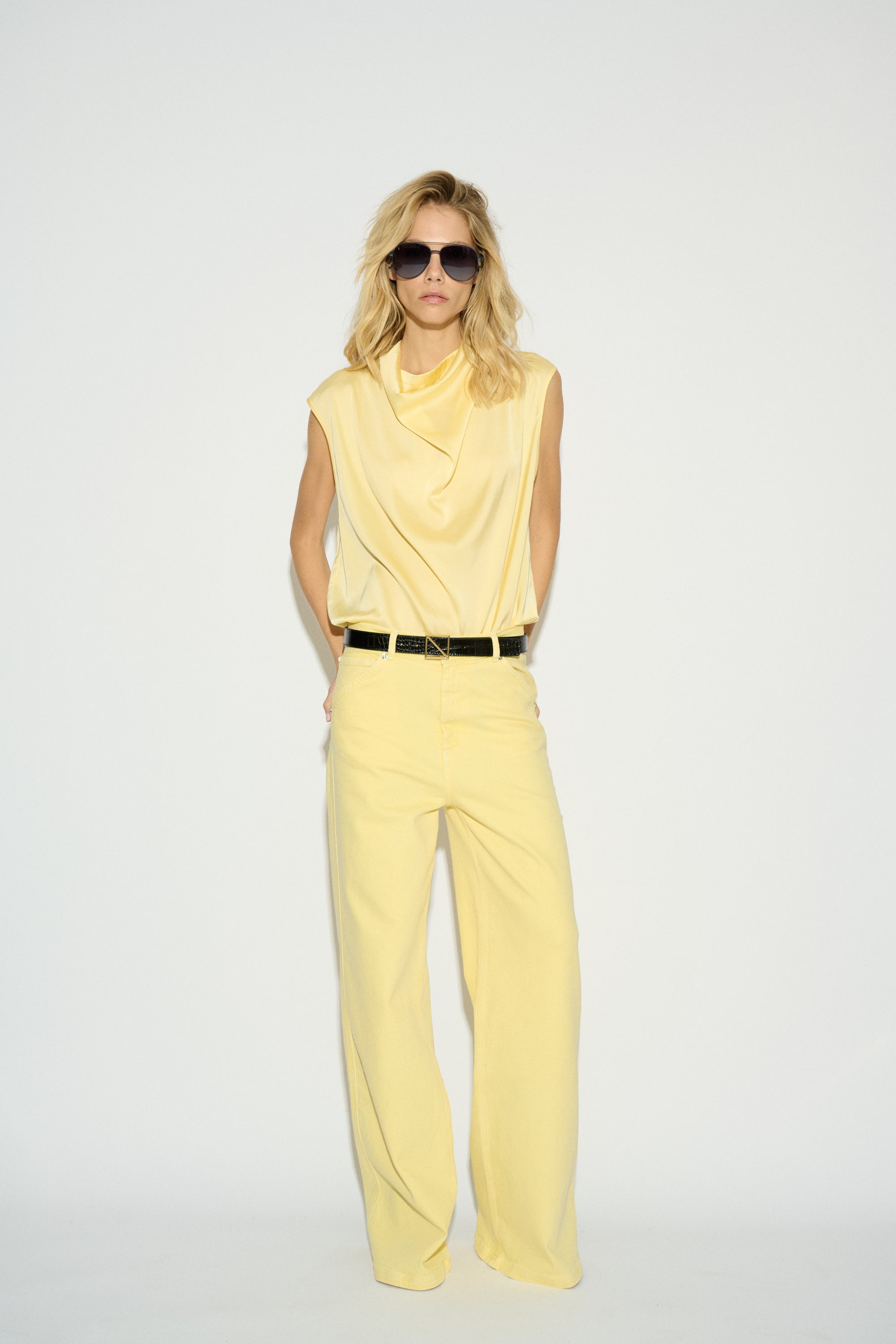 JEANS LUCA WIDE LEG TIRO MEDIO AMARILLO