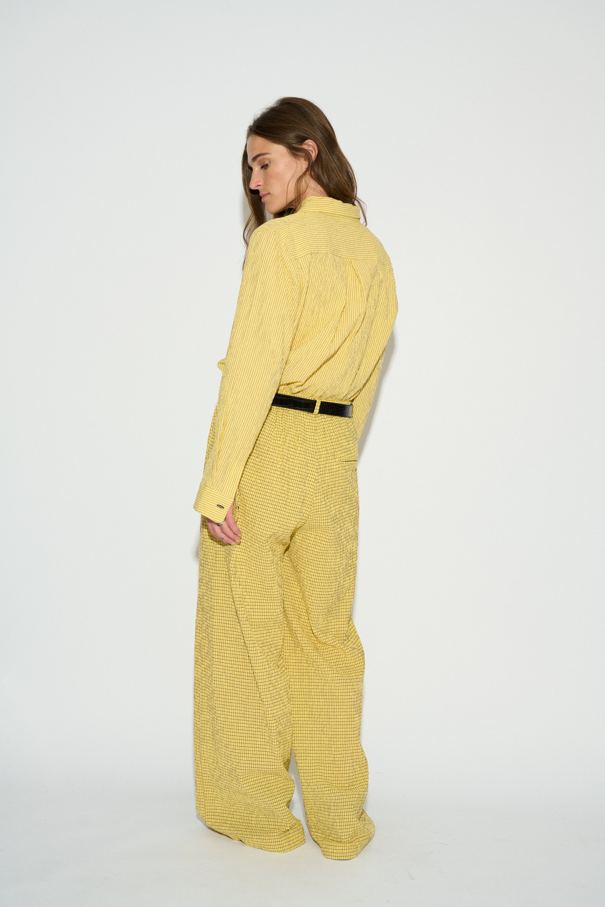 LOOK YELLOW AMY
