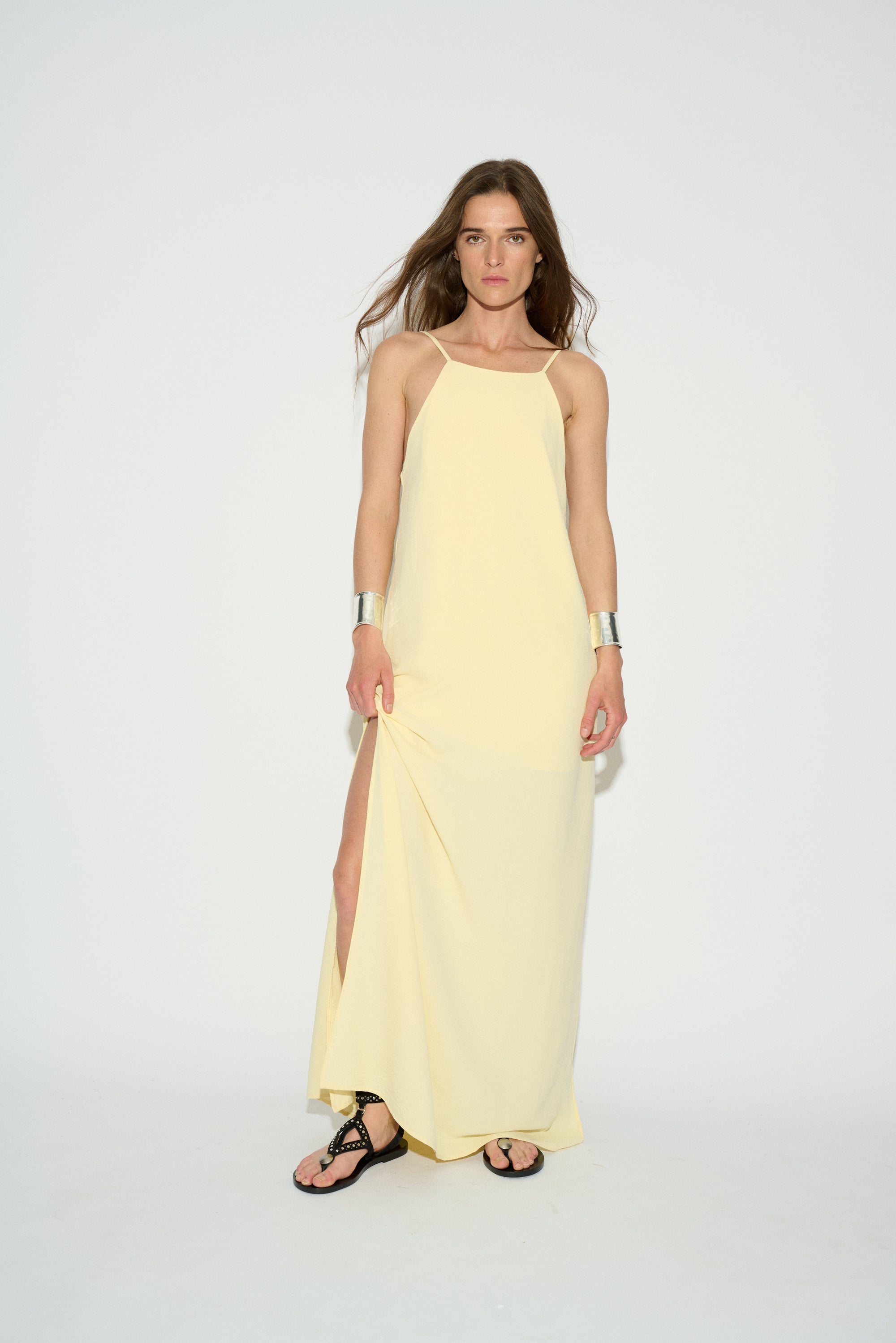 VESTIDO LEILA ESCOTE HALTER AMARILLO