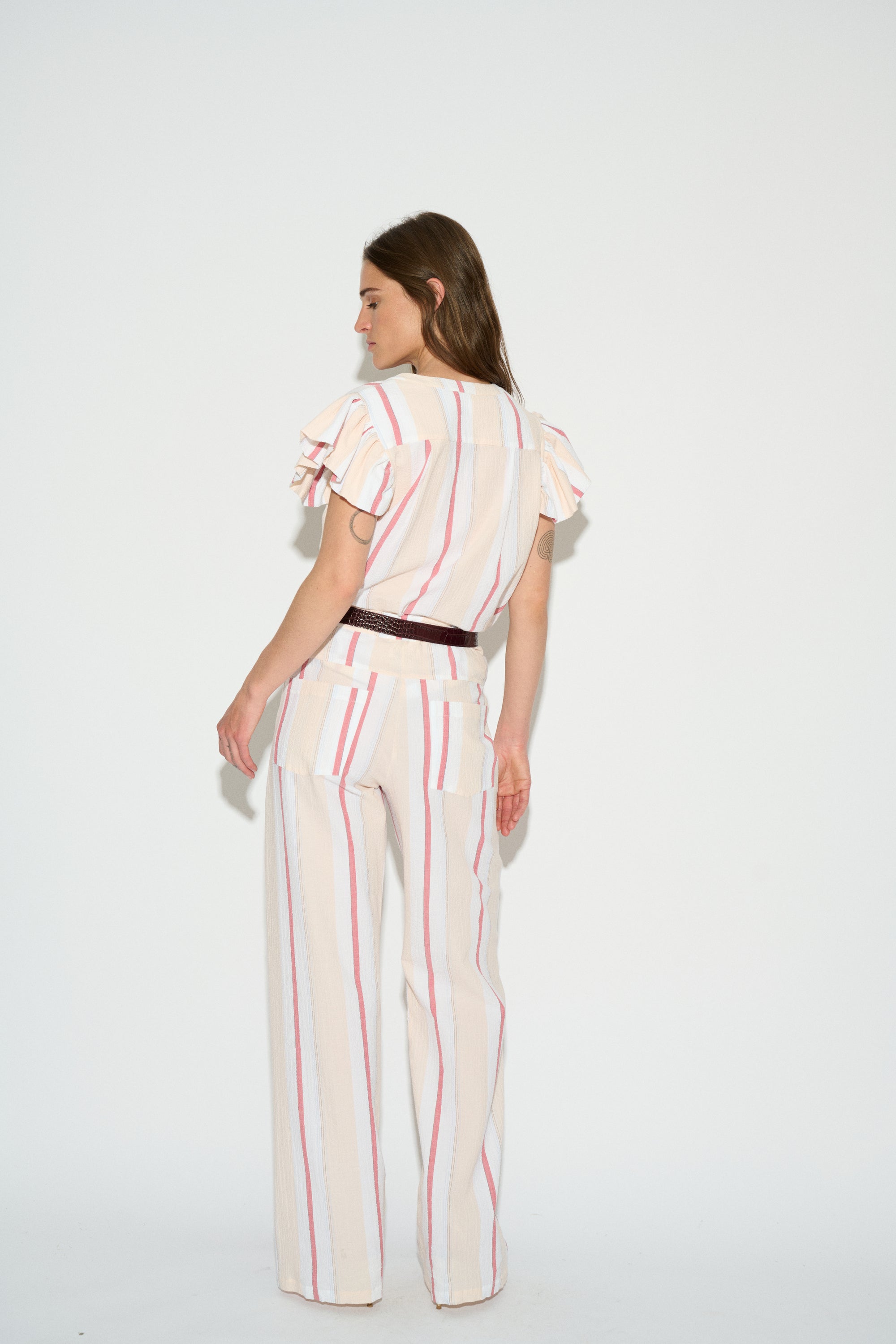 TOP PHOEBE RAW ROLLER SLEEVE