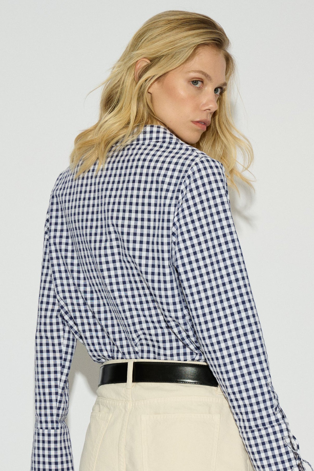 ELINA V-NECK NAVY SHIRT