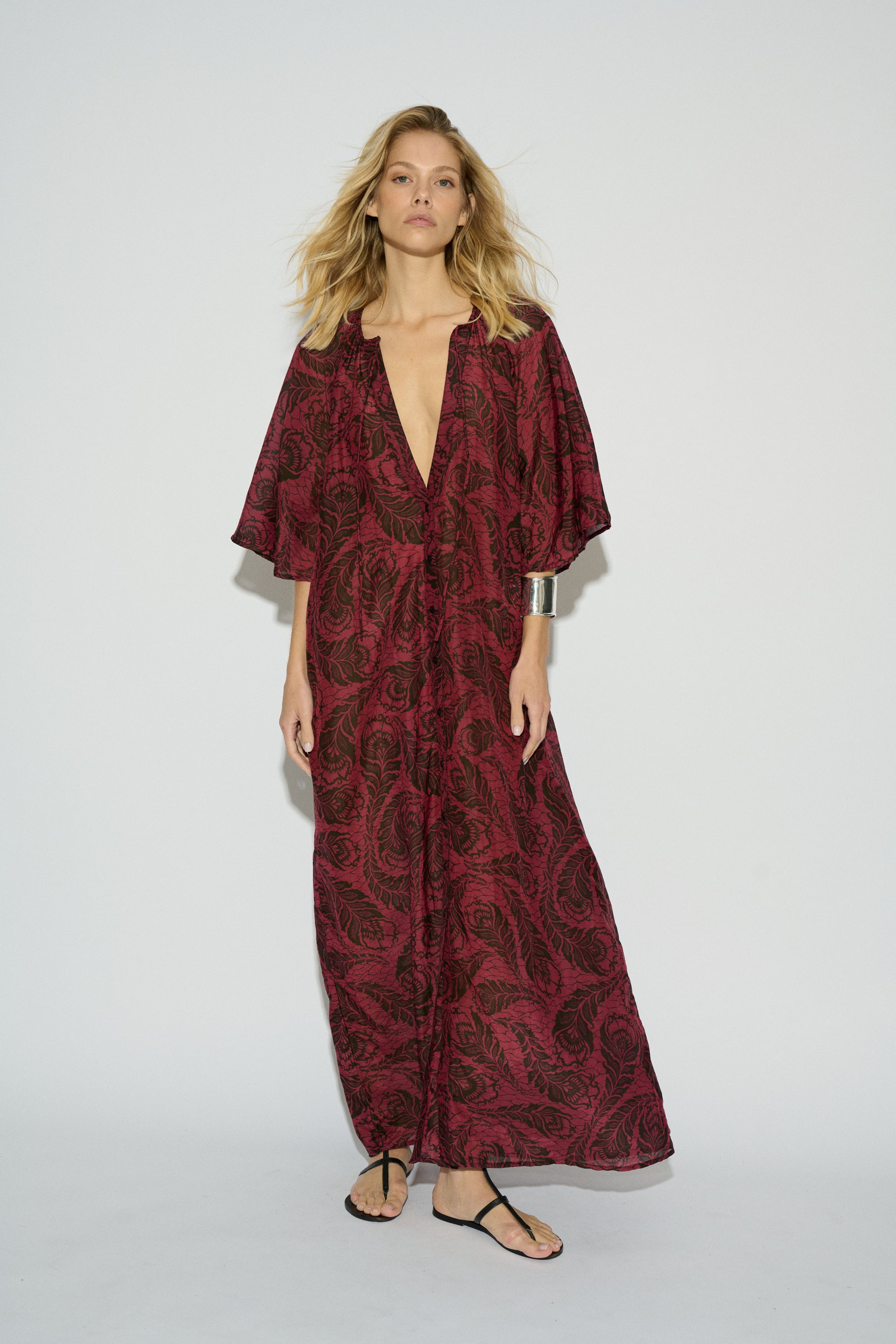 VESTIDO MARIONA OVERSIZE LARGO ESTAMPADO BURDEOS