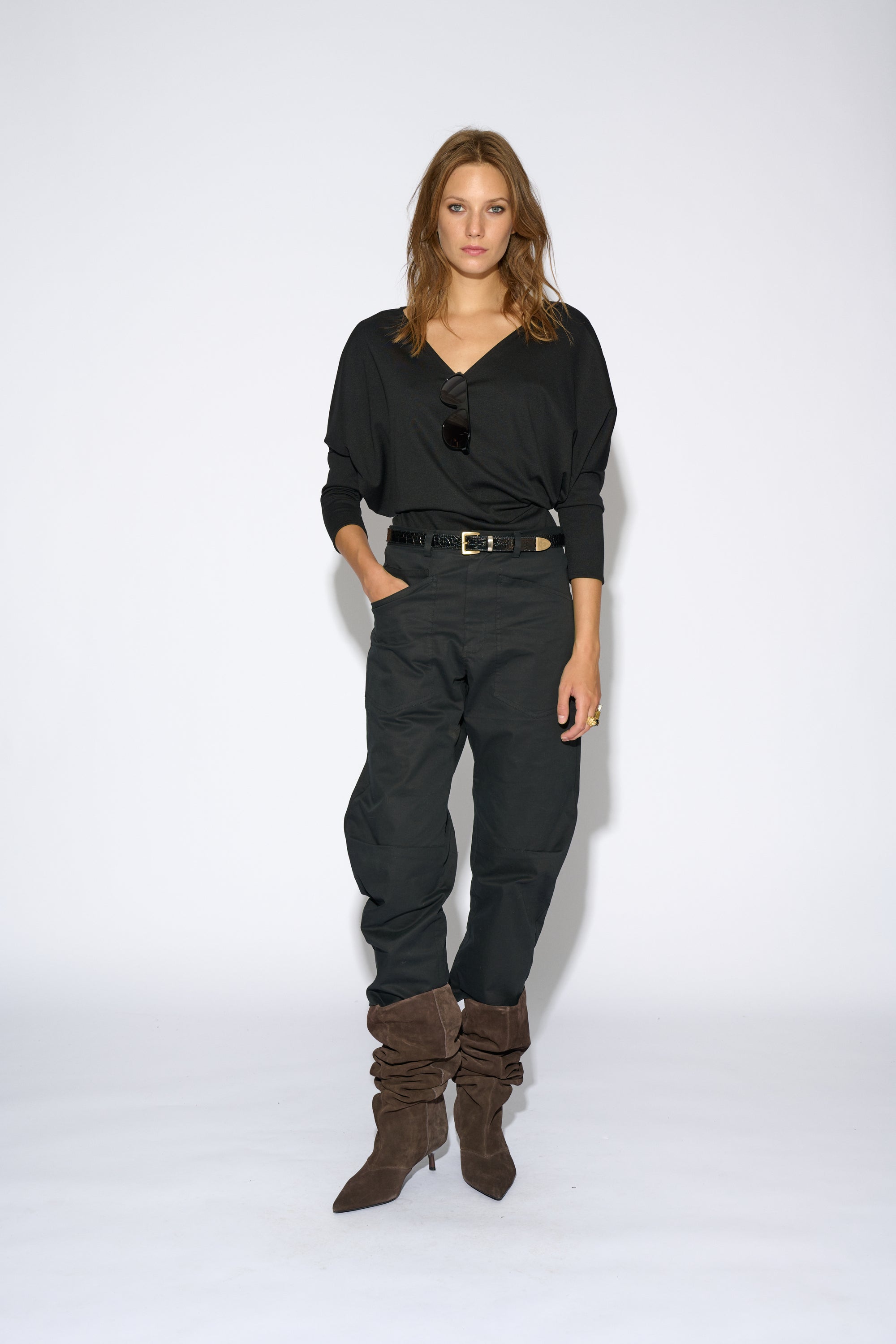 BLACK V-NECK FORMAL TOP