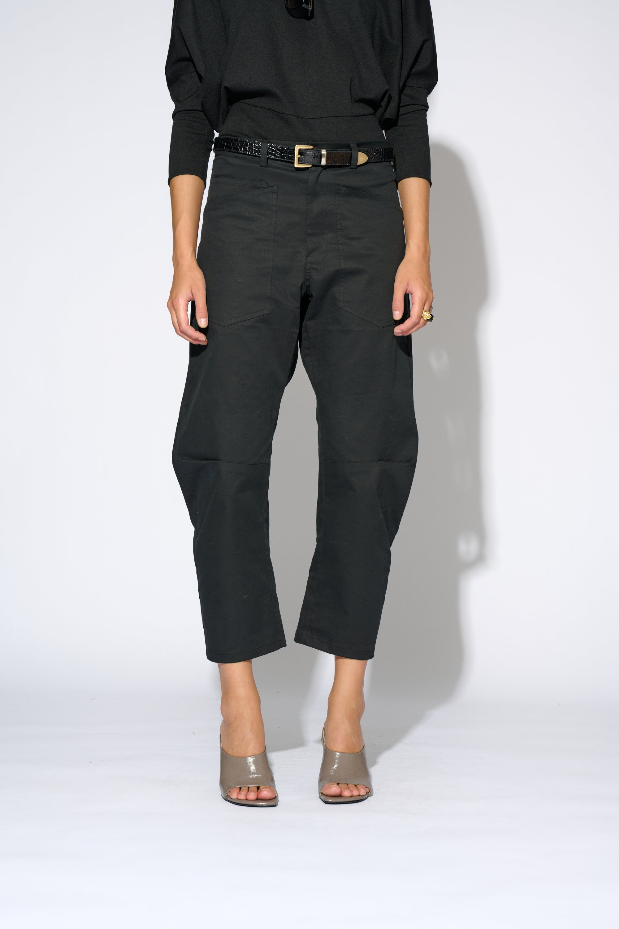 PANTALÓN BRUNA BARREL NEGRO