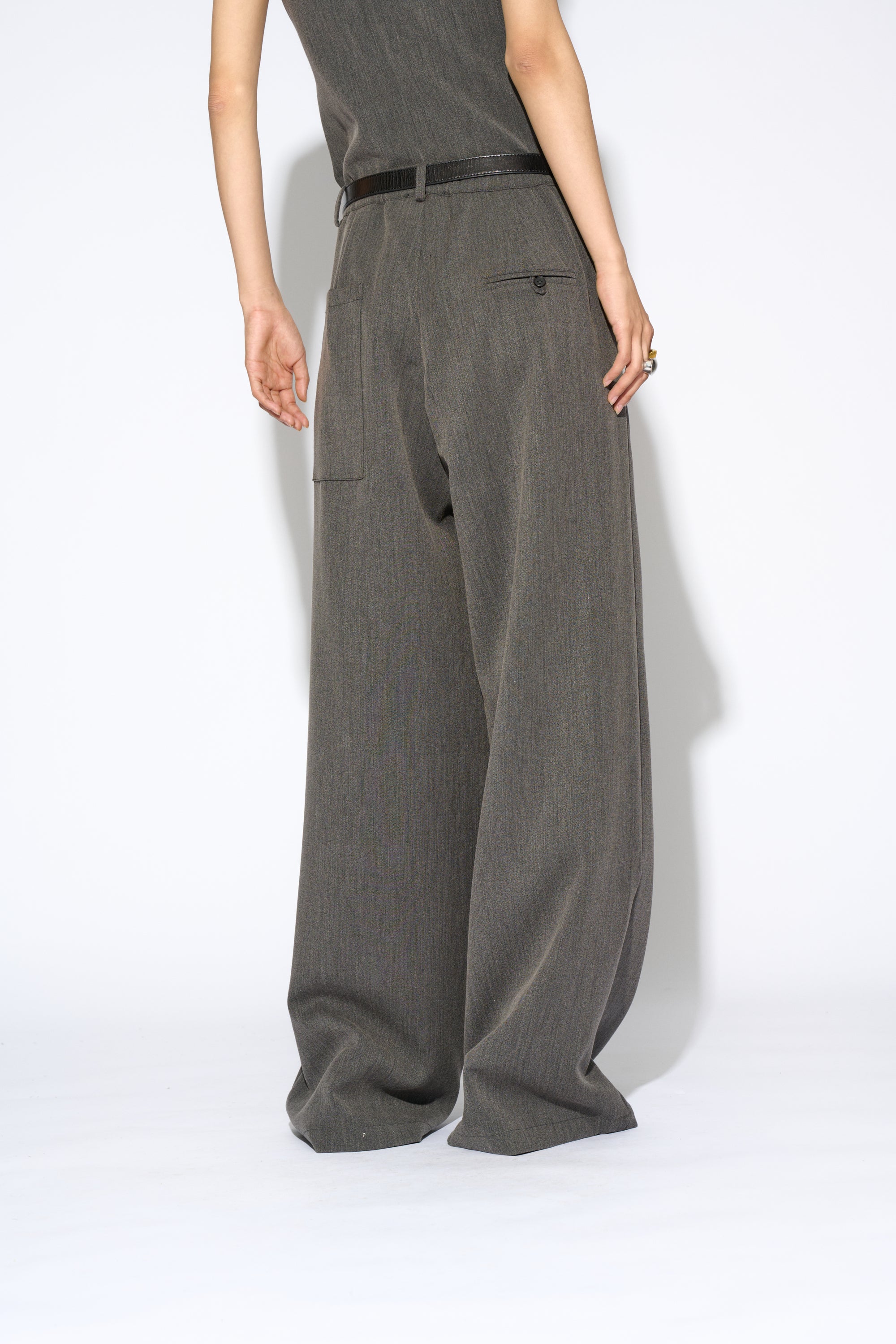 ALMU STRAIGHT GREY TROUSERS