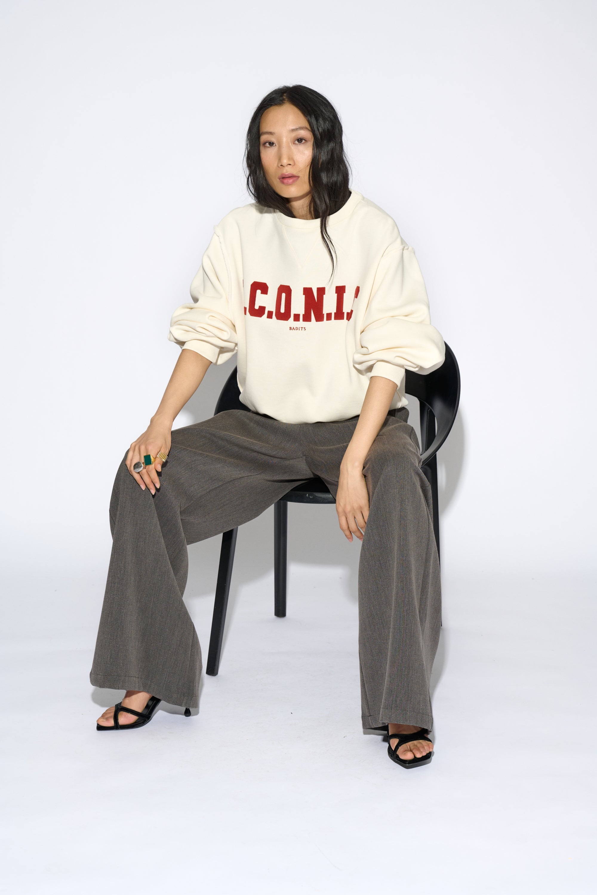 ICONIC ROUND-NECK SWEATSHIRT ECRU