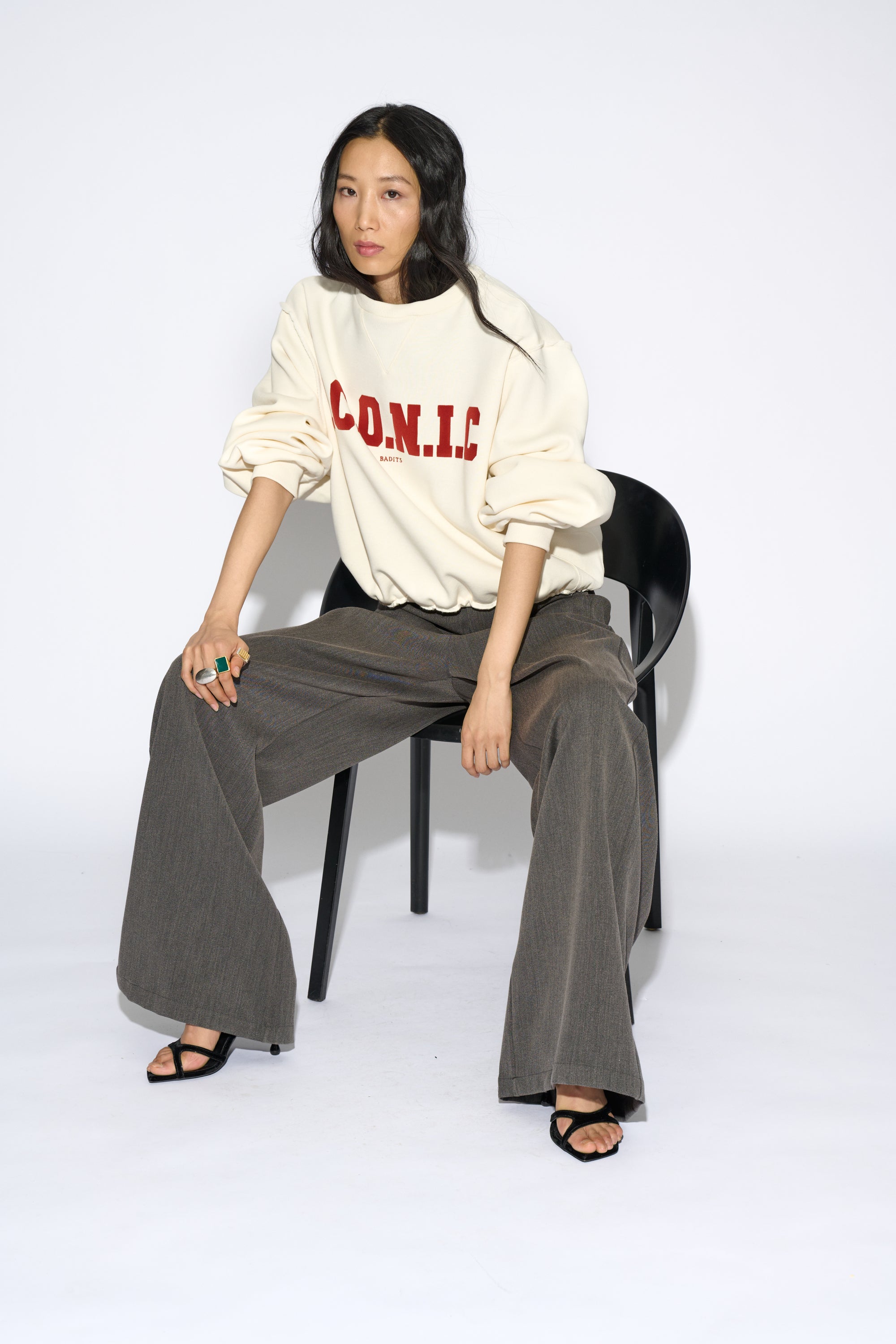 ICONIC ROUND-NECK SWEATSHIRT ECRU