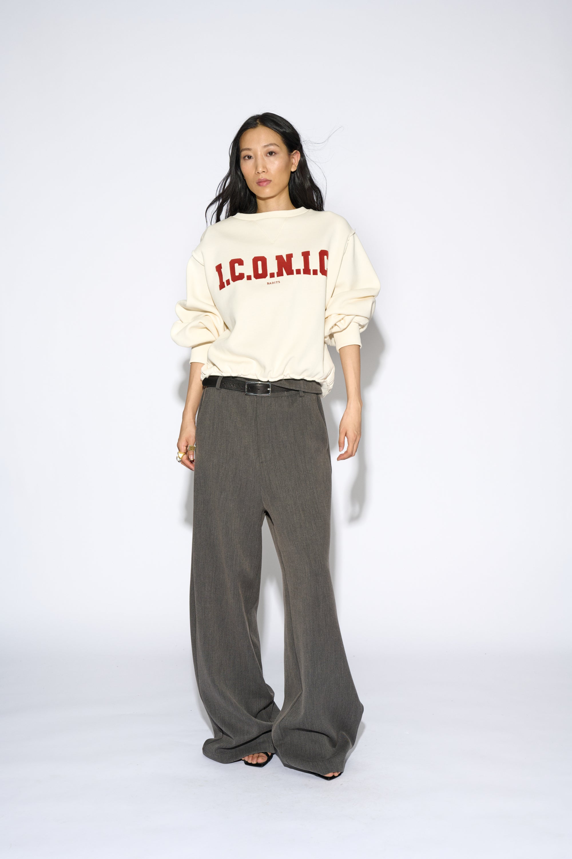 ICONIC ROUND-NECK SWEATSHIRT ECRU