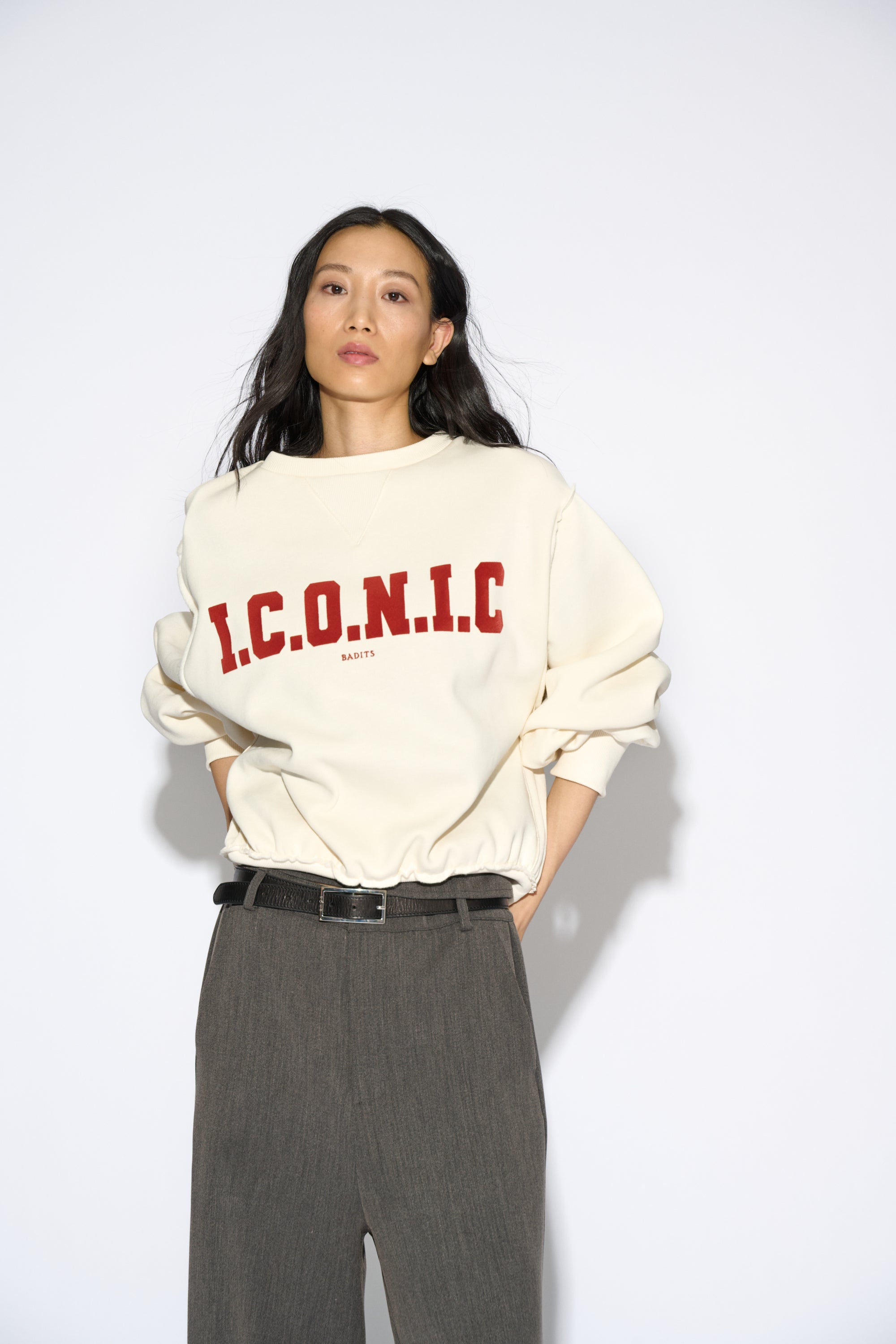 ICONIC ROUND-NECK SWEATSHIRT ECRU