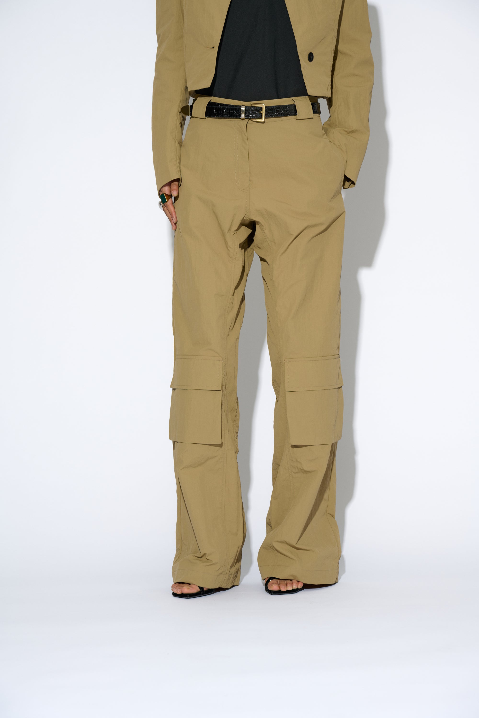PANTALÓN ALEXANDRA TÉCNICO TOSTADO