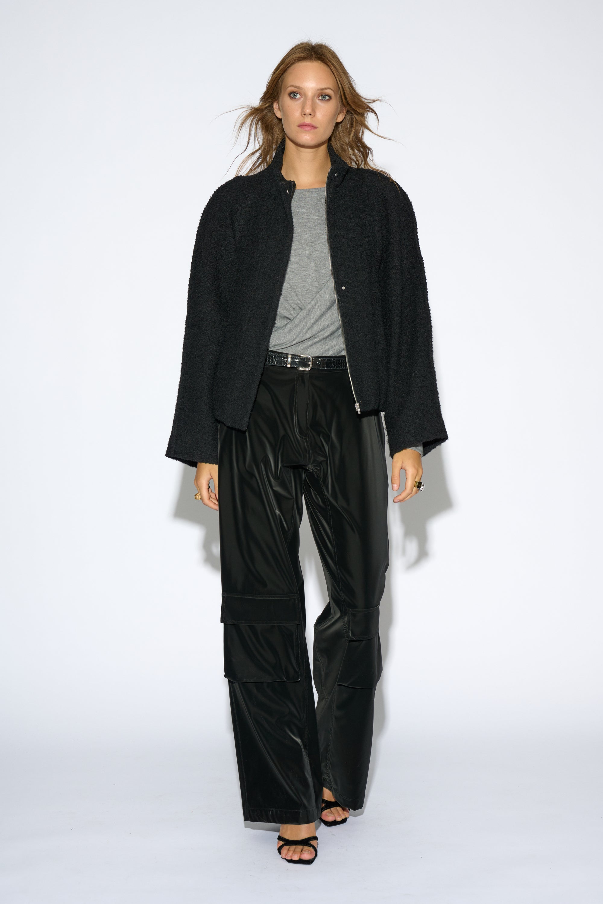 BOMBER COLORADO LANA NEGRA