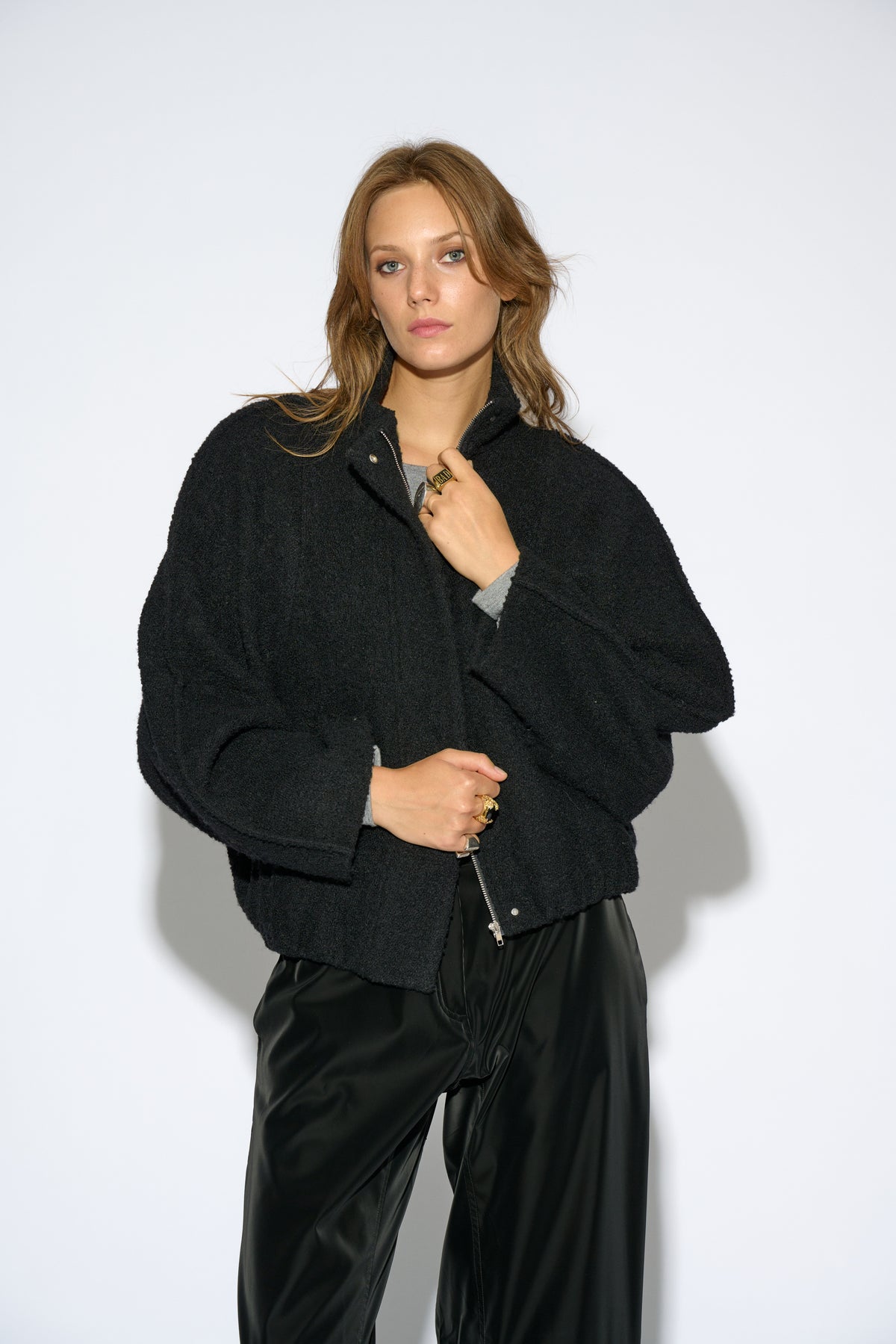 BOMBER COLORADO LANA NEGRA