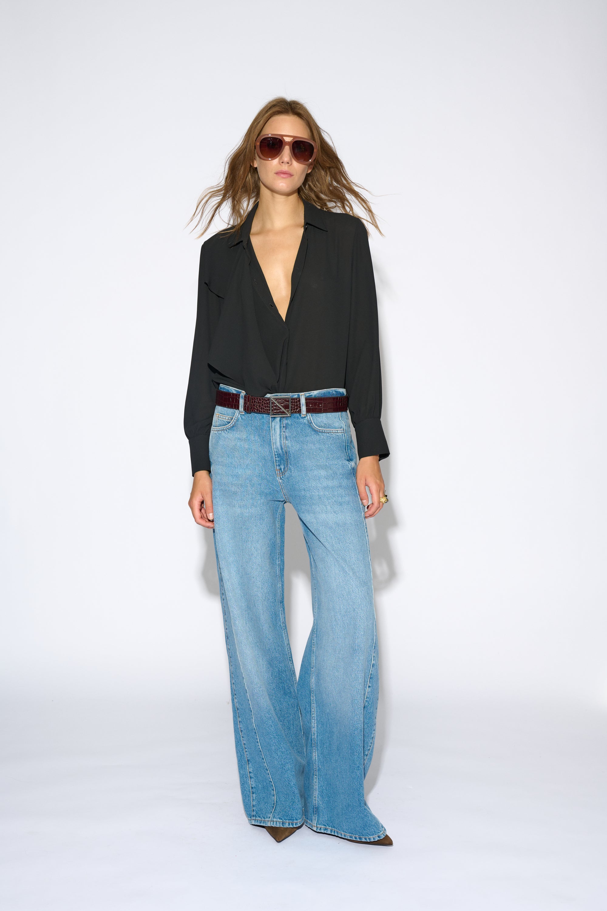 CAMISA JUNO CREPE VOLANTE NEGRA