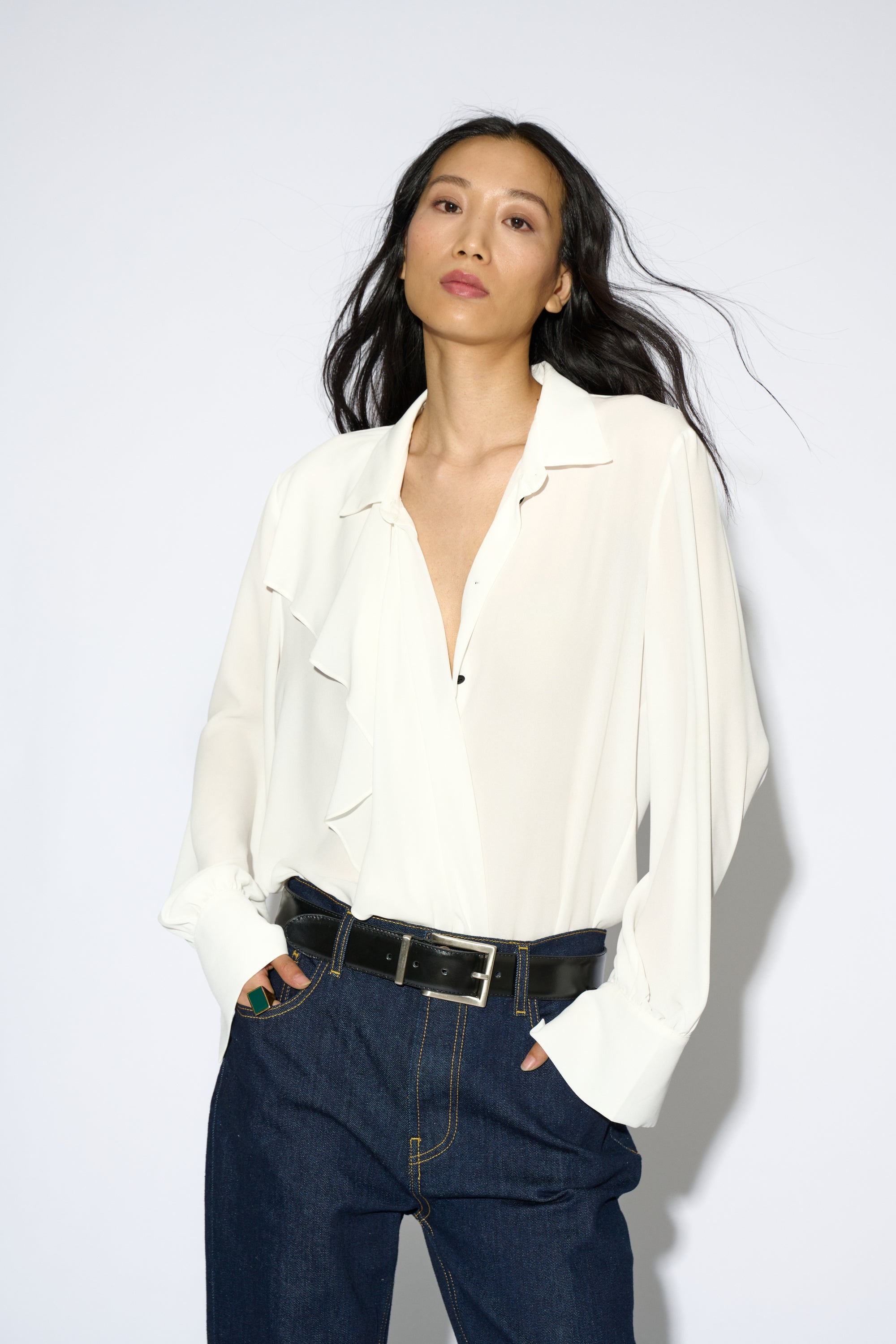 CAMISA JUNO CREPE VOLANTE BLANCA