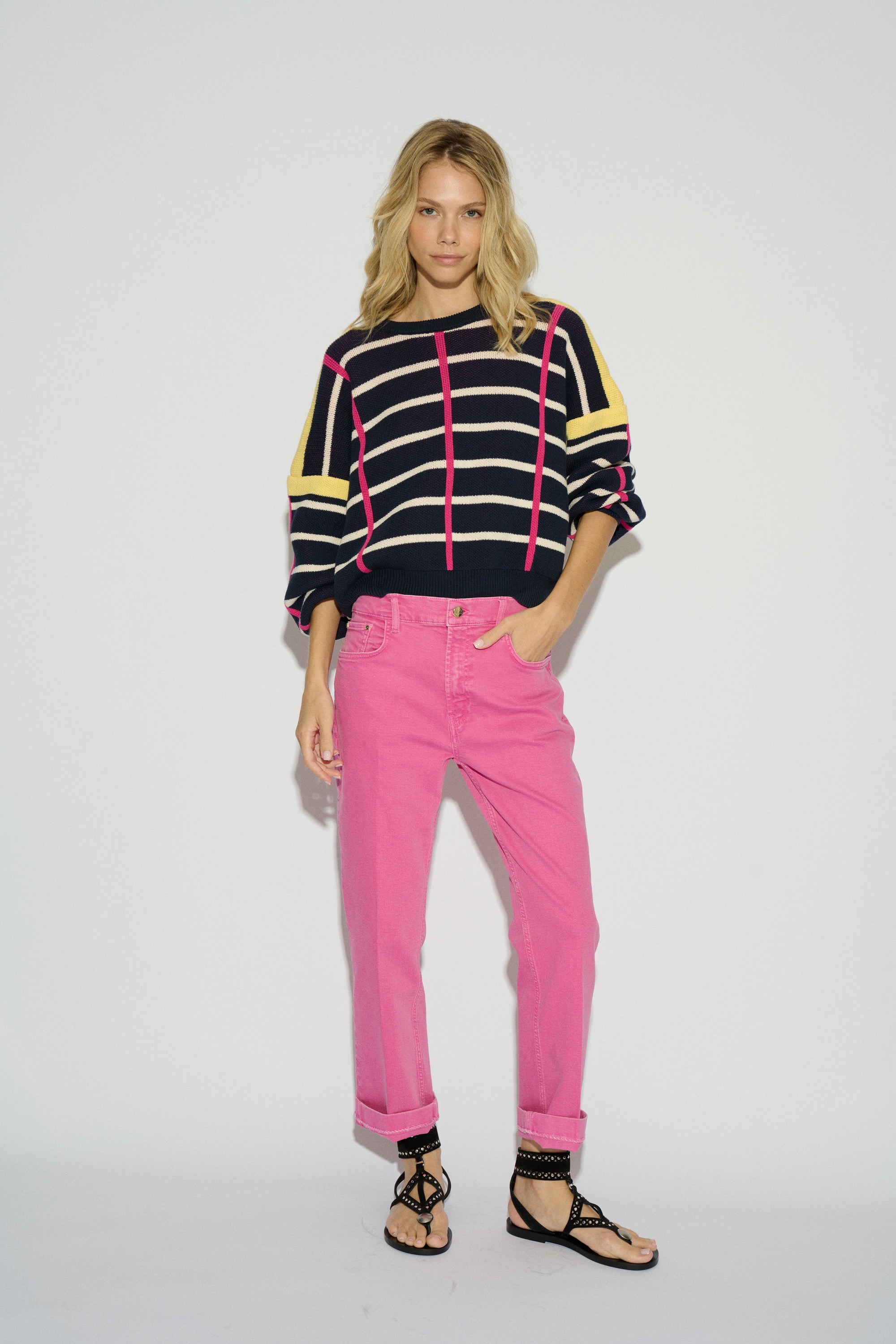 JEANS KIRA BOOTCUT TIRO MEDIO ROSA