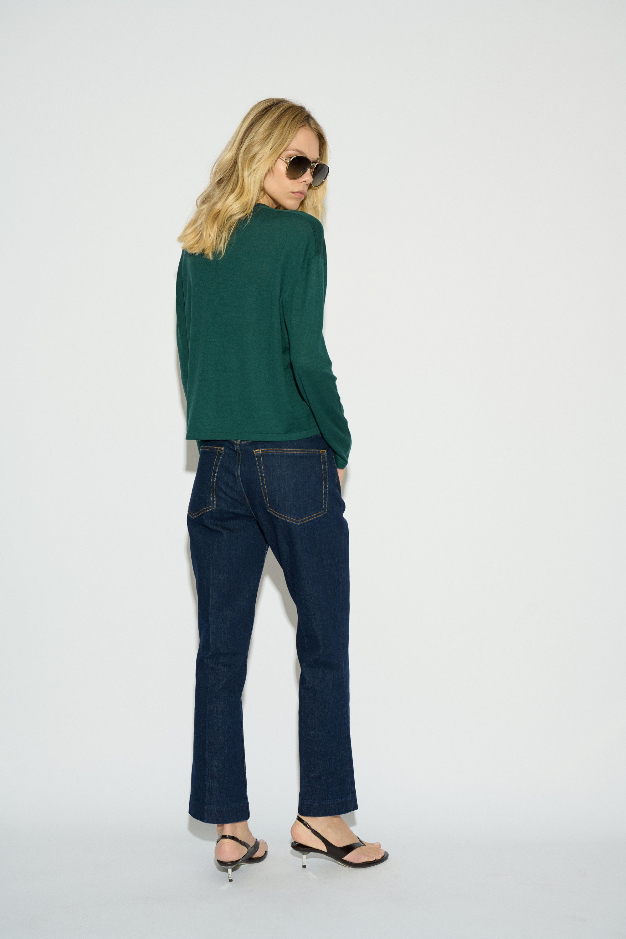 KIRA BOOTCUT MID-RISE BLUE JEANS