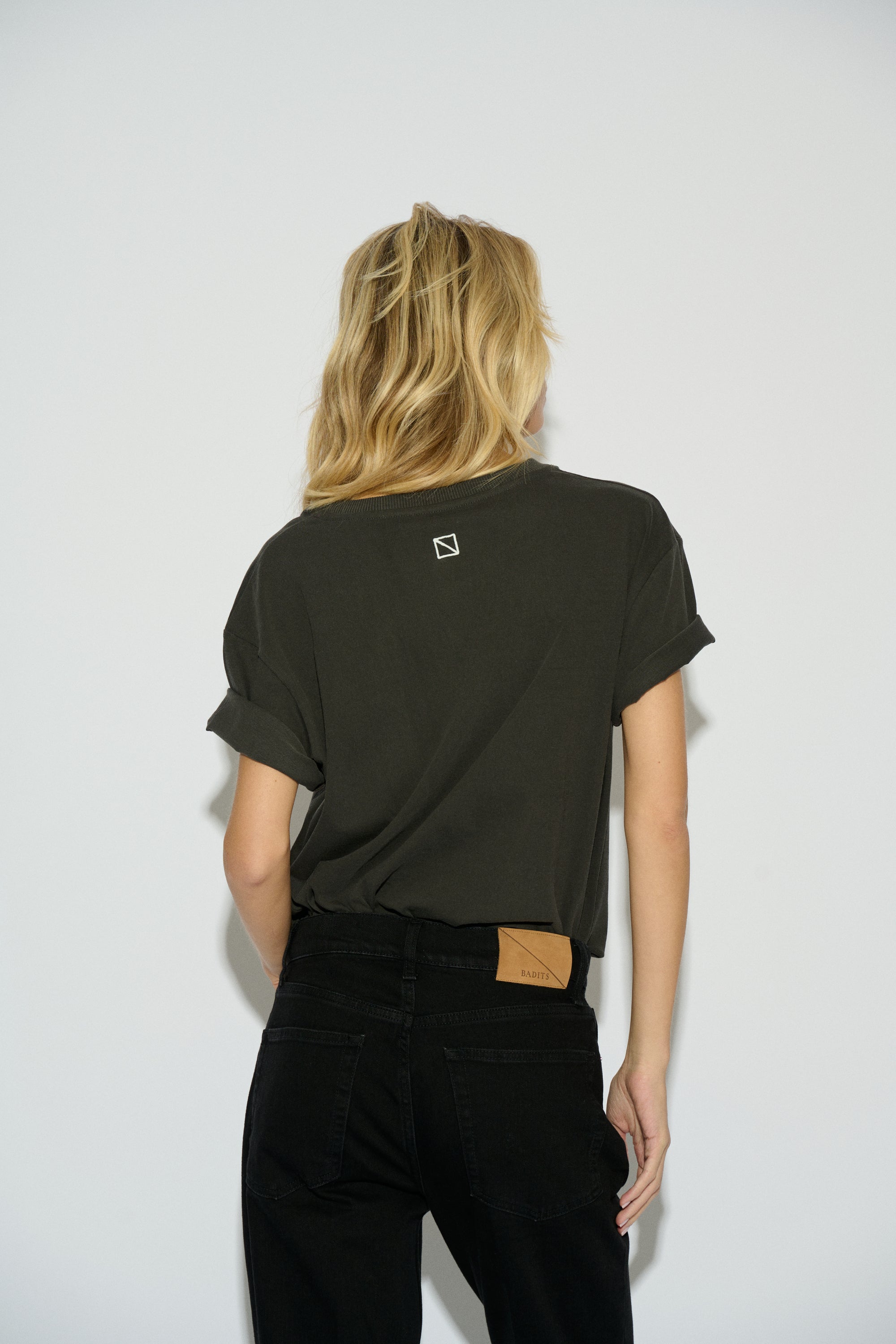 CAMISETA OLYMPIA MANGA CORTA GRIS